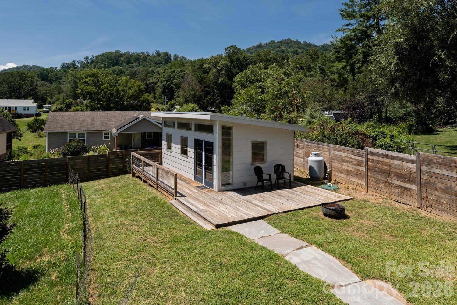 408 Old Haw Creek RD, Asheville, NC 28805