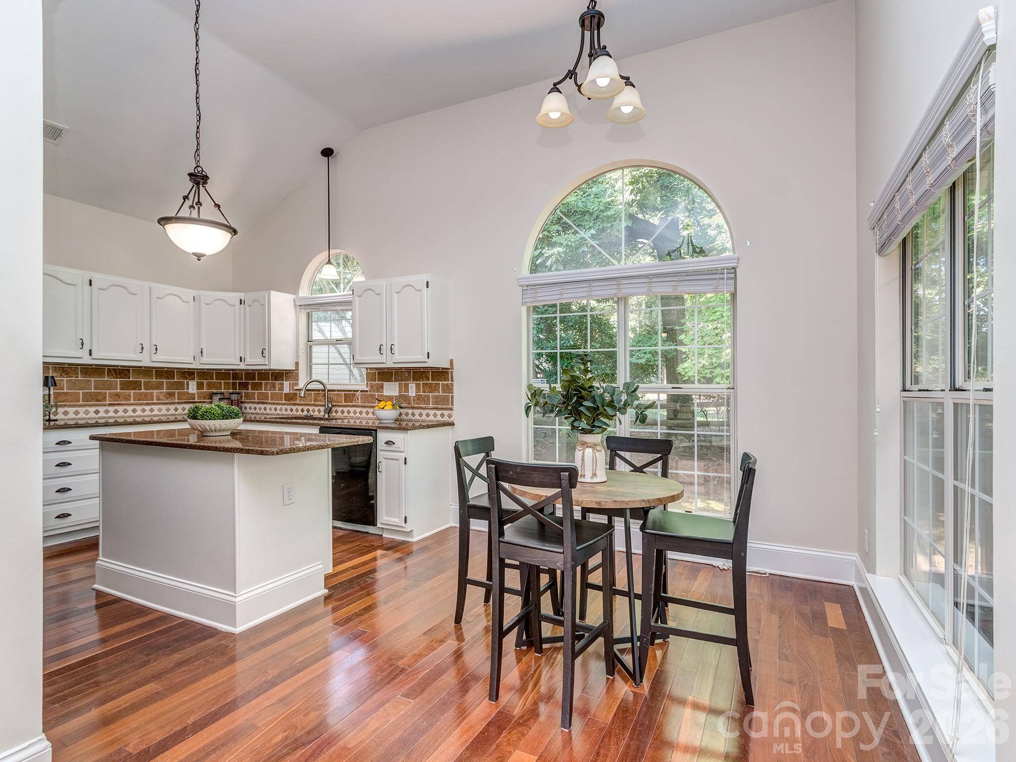 7024 Passeres CT, Charlotte, NC 28215