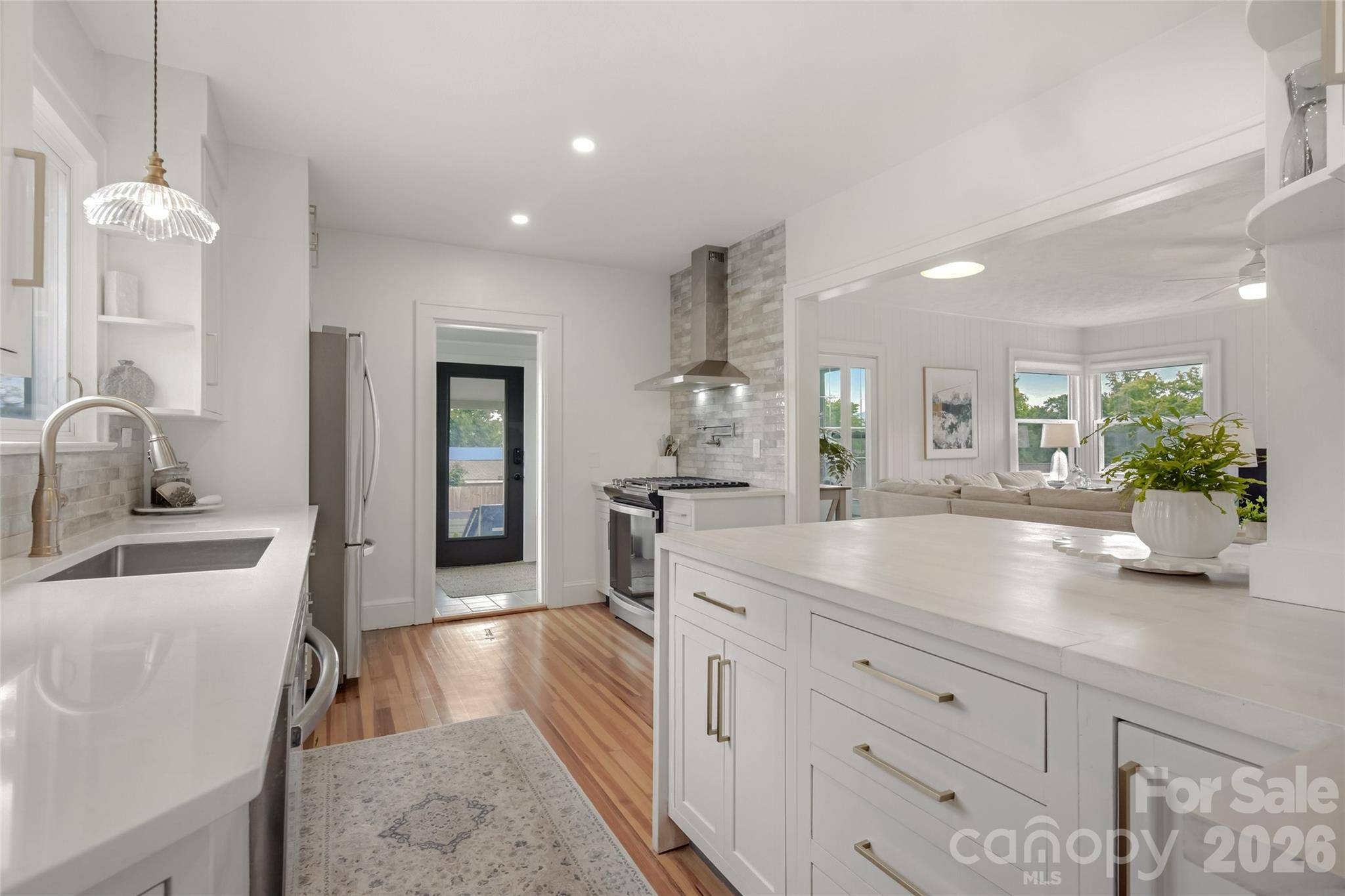 10 Springdale RD, Asheville, NC 28805