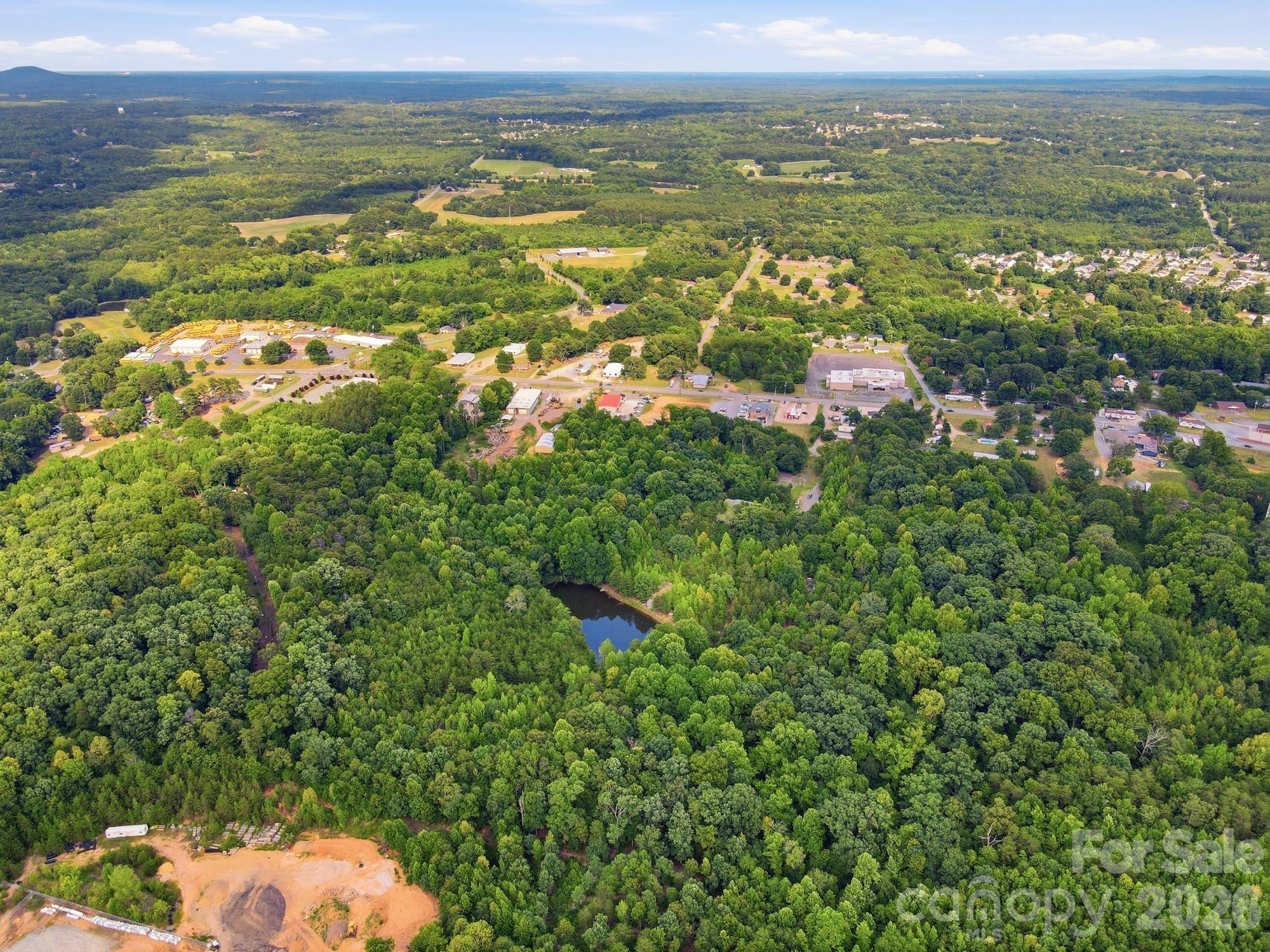 2531 N Aspen ST, Lincolnton, NC 28092
