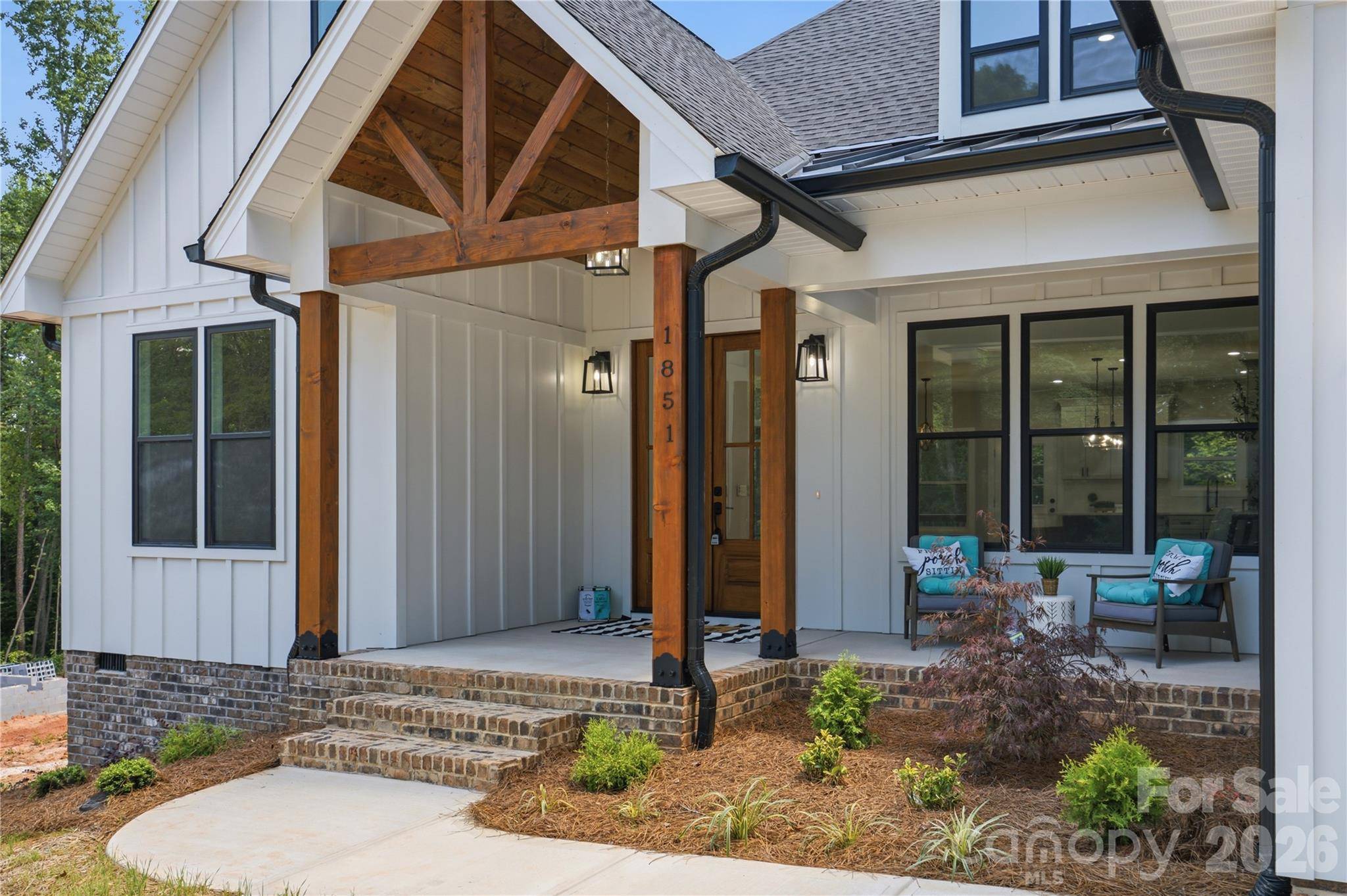 1851 Oleander DR, Conover, NC 28613