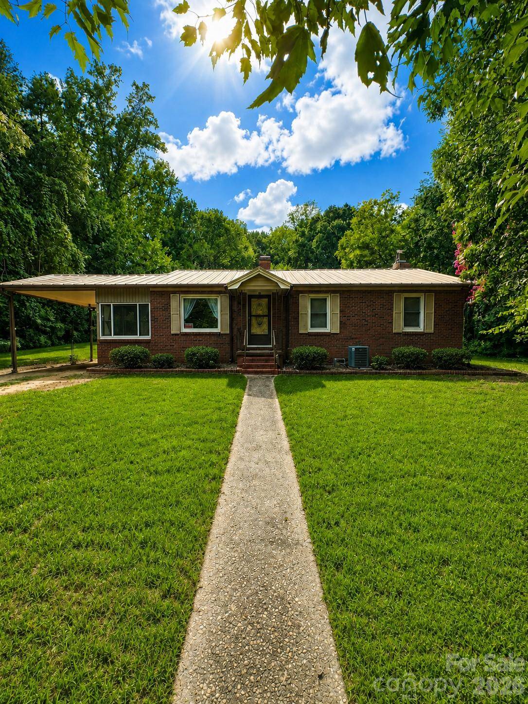 305 N Milford DR, Salisbury, NC 28144