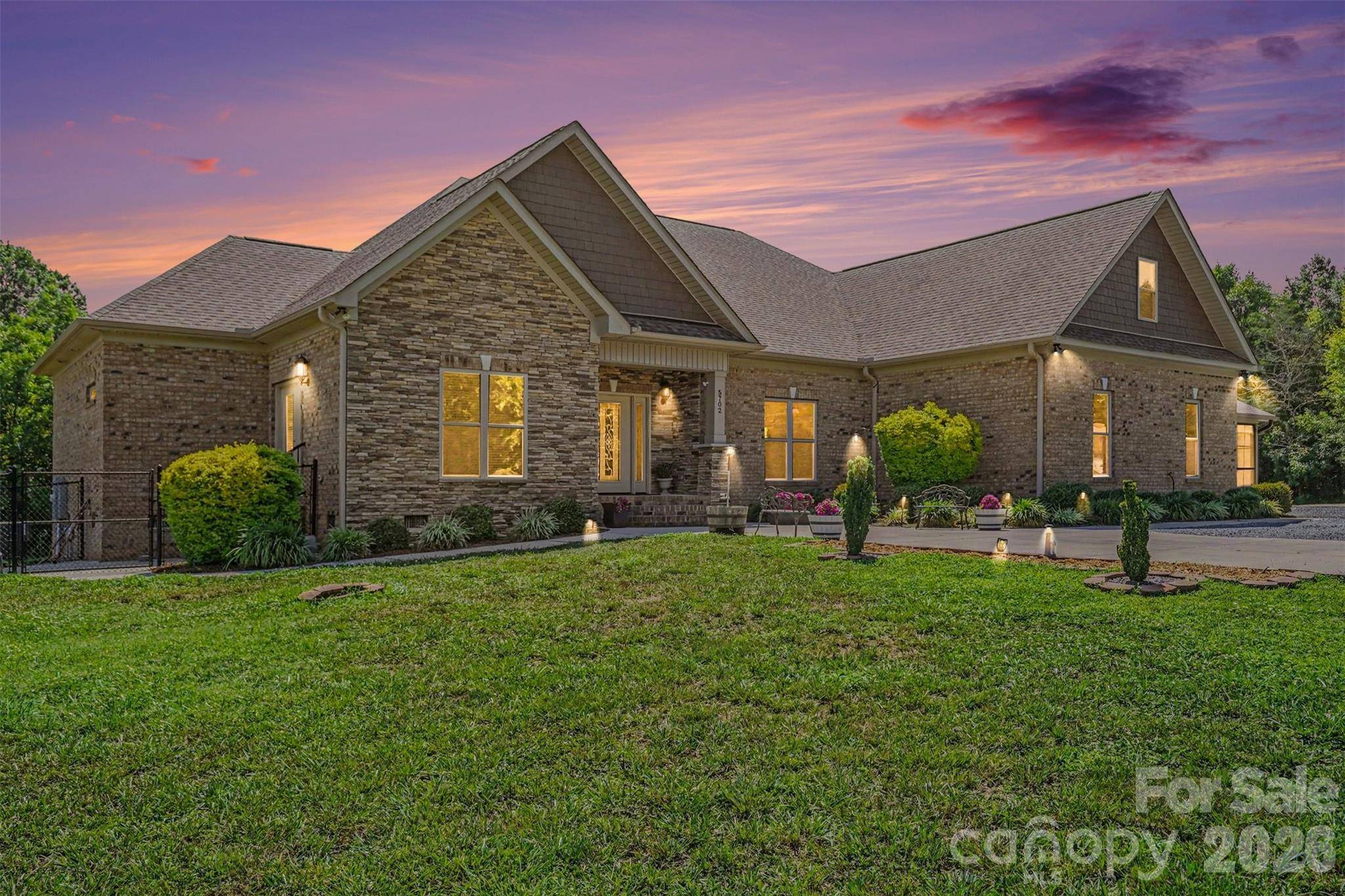 5702 Army RD, Marshville, NC 28103