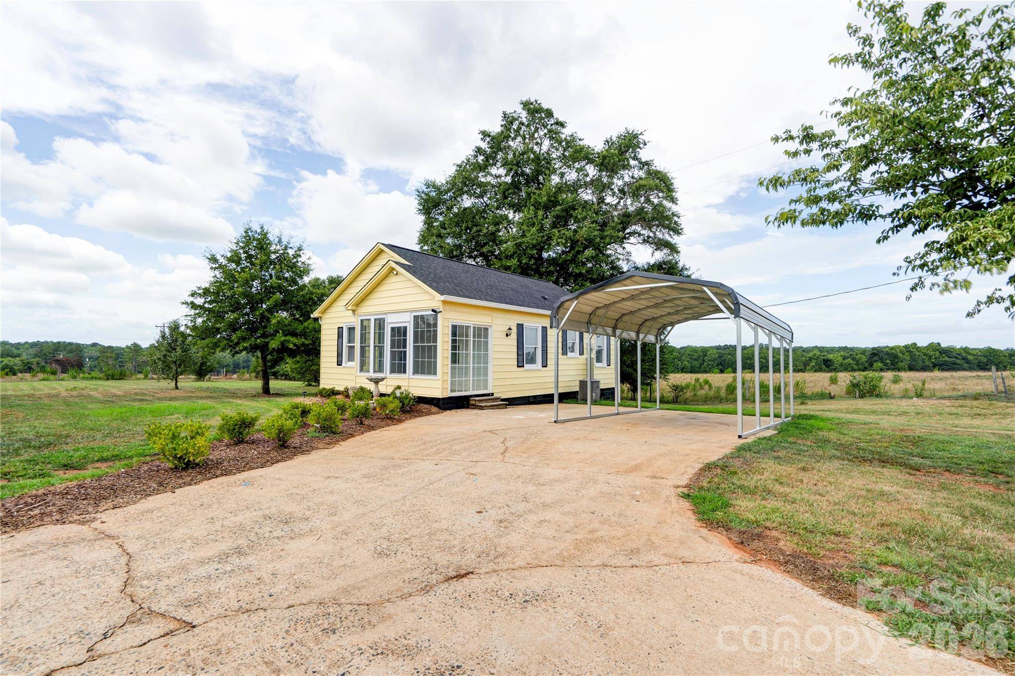 3837 Harris Creek RD, Lawndale, NC 28090
