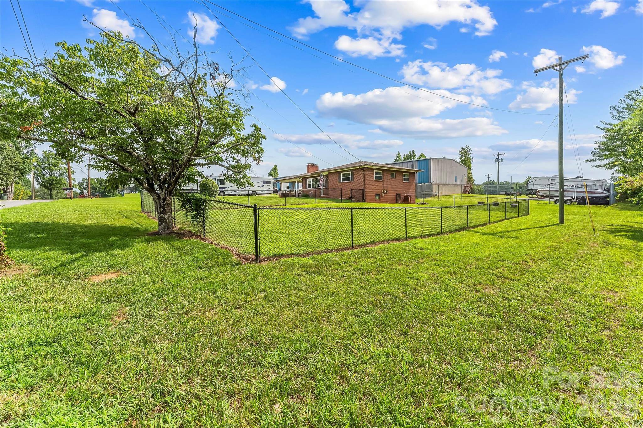 691 Central ST, Hudson, NC 28638