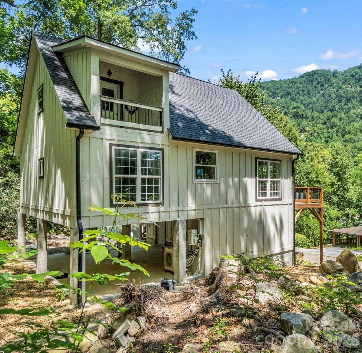 168 Fall Creek DR, Chimney Rock, NC 28720