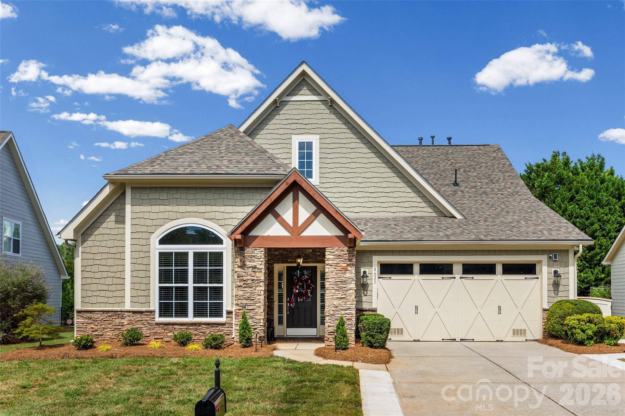 8621 Sequoia Grove LN, Charlotte, NC 28214