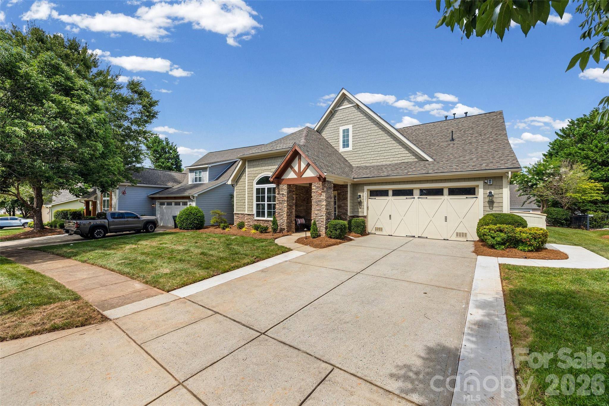 8621 Sequoia Grove LN, Charlotte, NC 28214