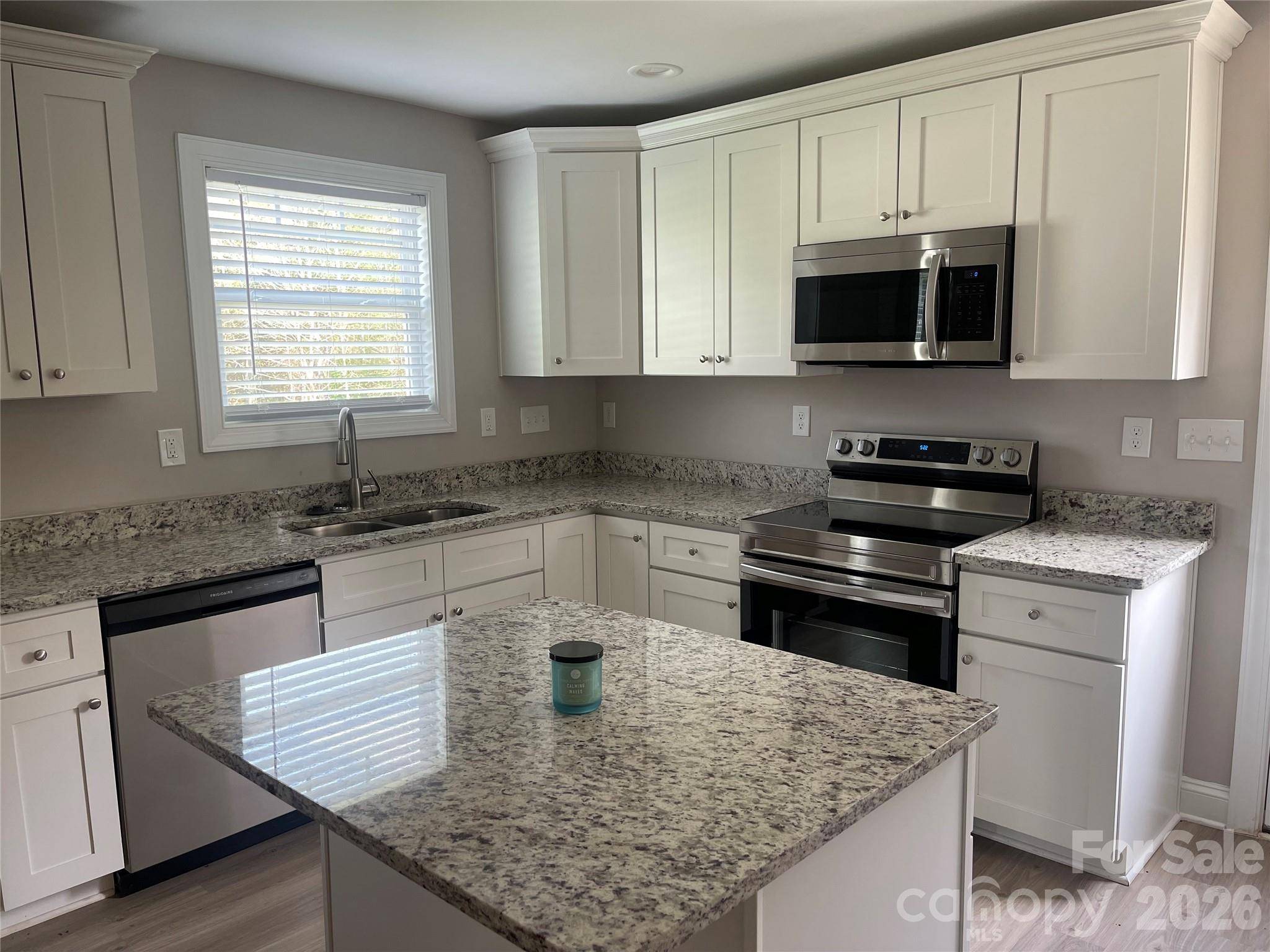 1711 Greenbrooke RD, Hudson, NC 28638