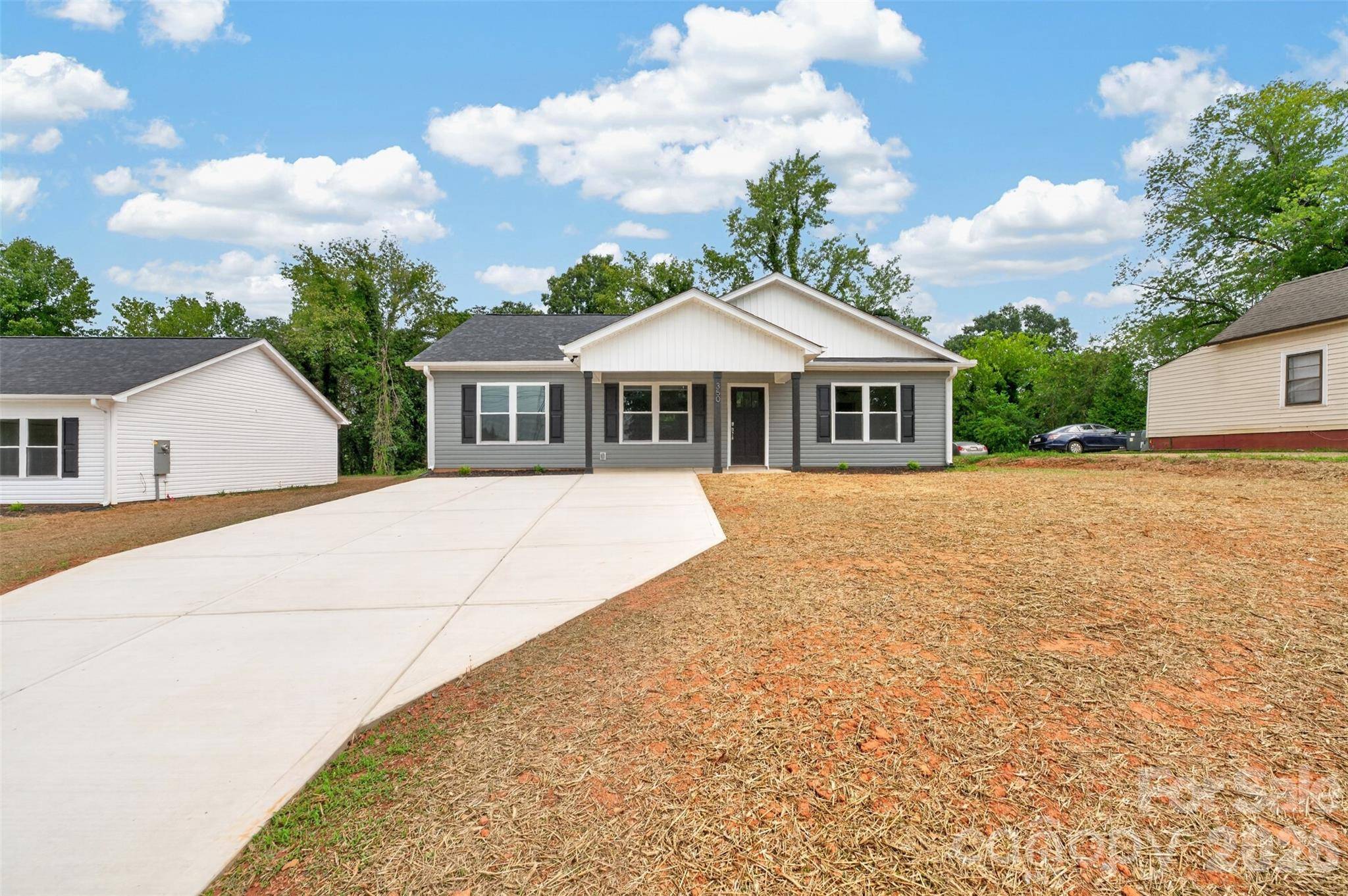 350 14th AVE SW, Hickory, NC 28602