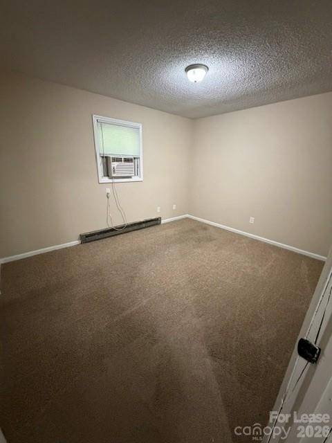 305 Kristin LN, Hudson, NC 28638