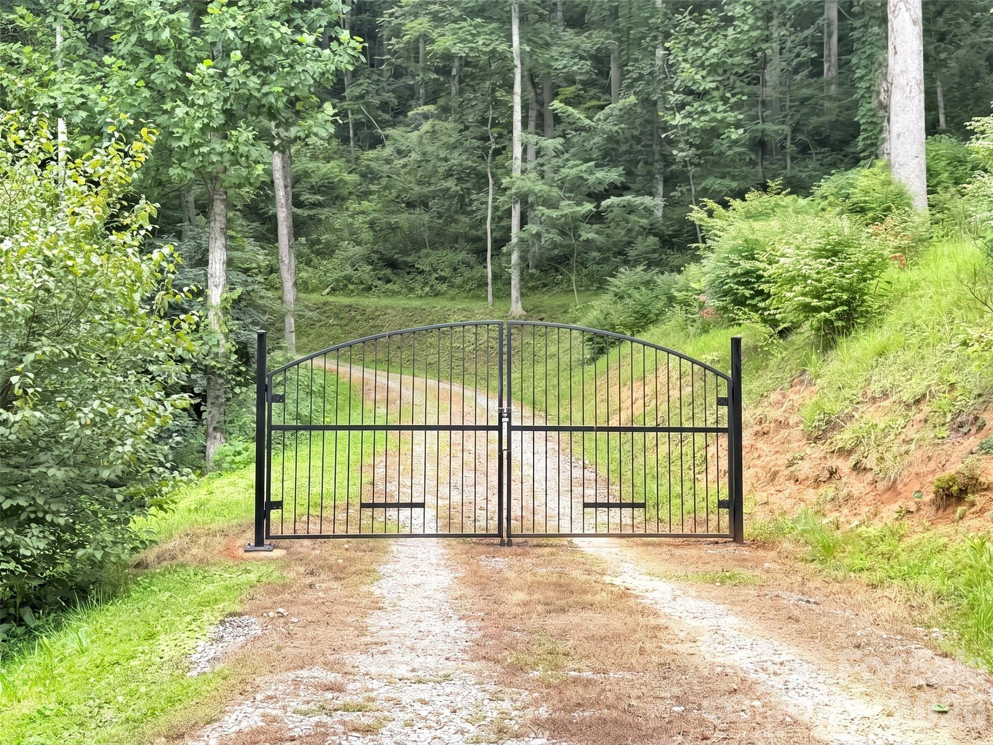 291 Incline Drive DR, Sylva, NC 28779