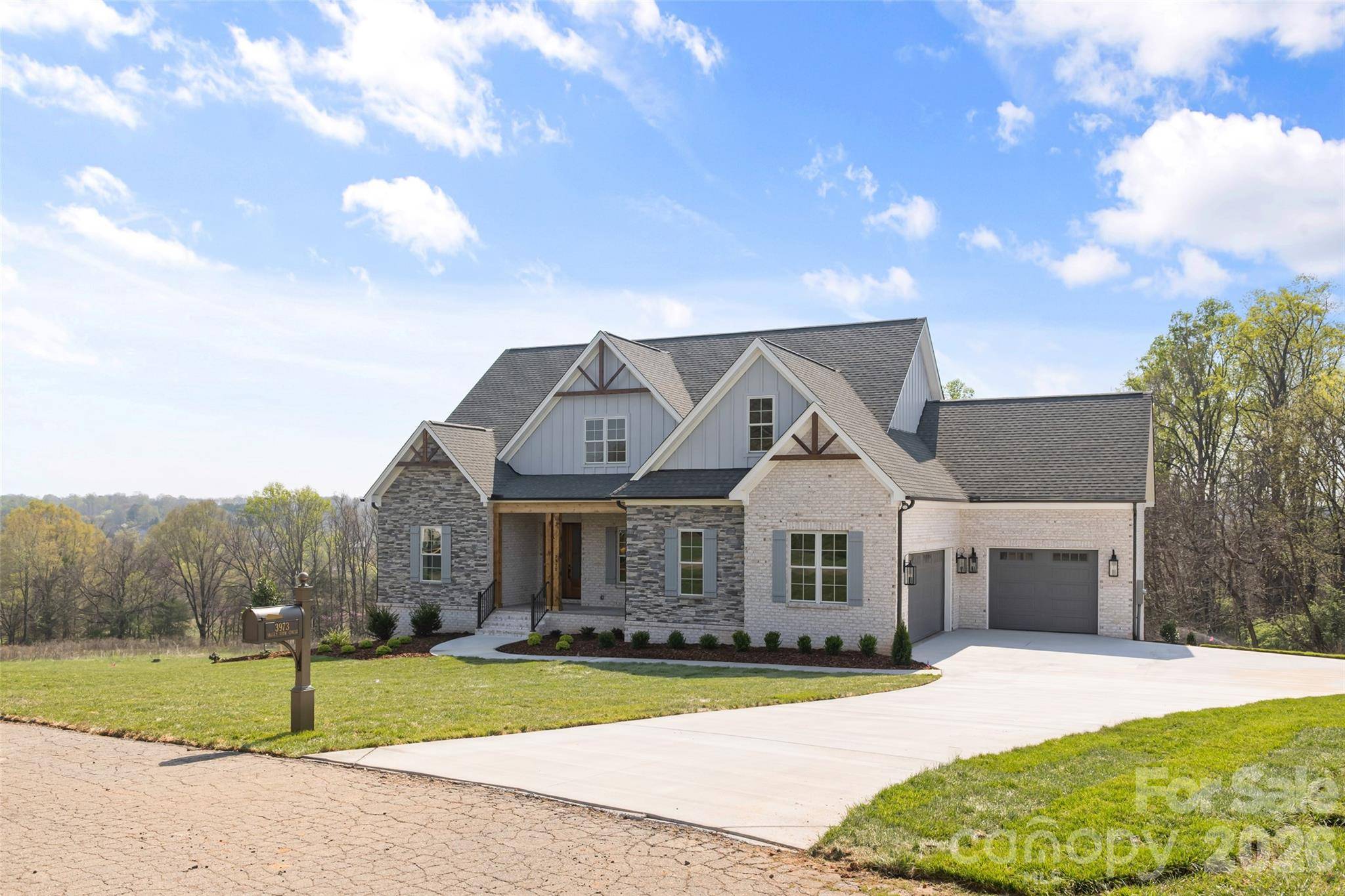 3973 Valley View CIR, Clemmons, NC 27012
