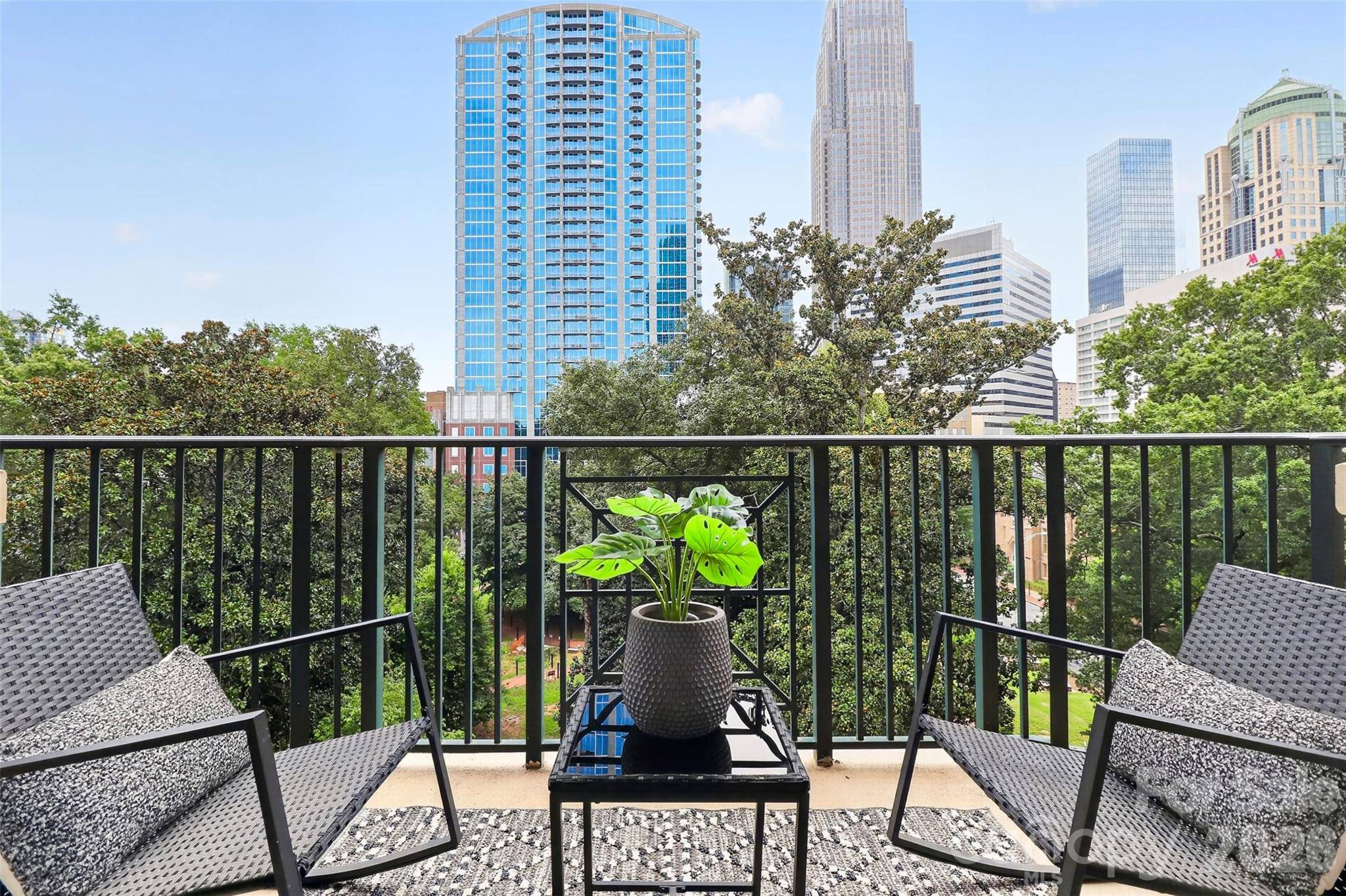 300 W 5th ST #709, Charlotte, NC 28202