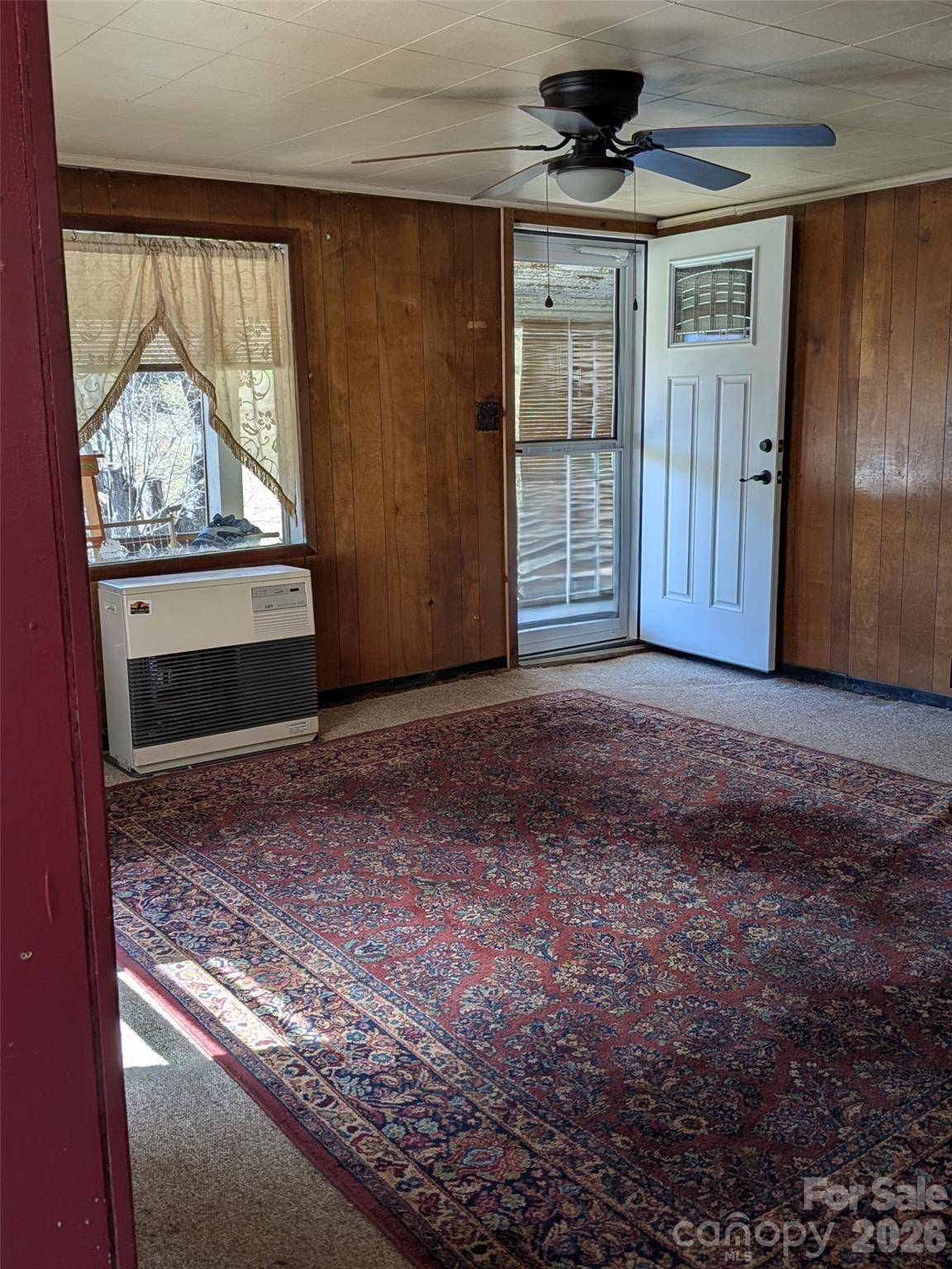 1920 Thickety RD, Clyde, NC 28721