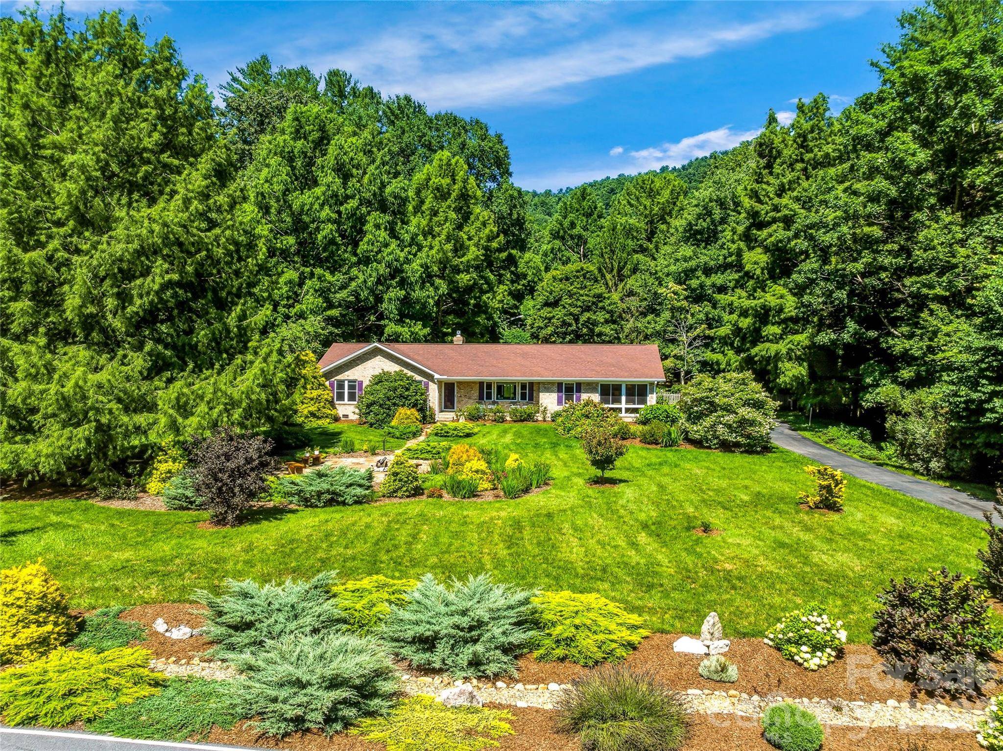 13 Ashley RD, Asheville, NC 28805