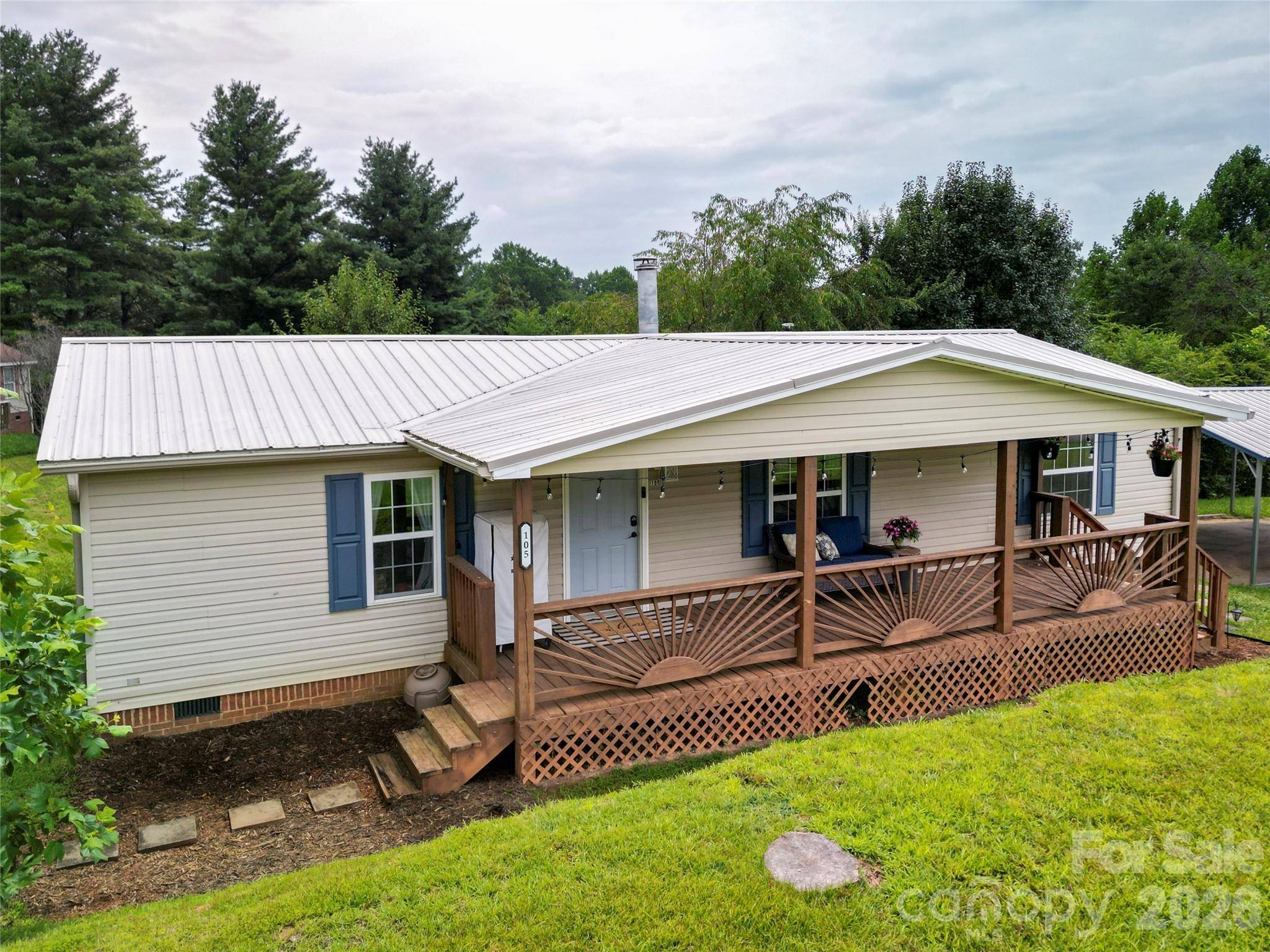105 Short Meadow DR, Candler, NC 28715