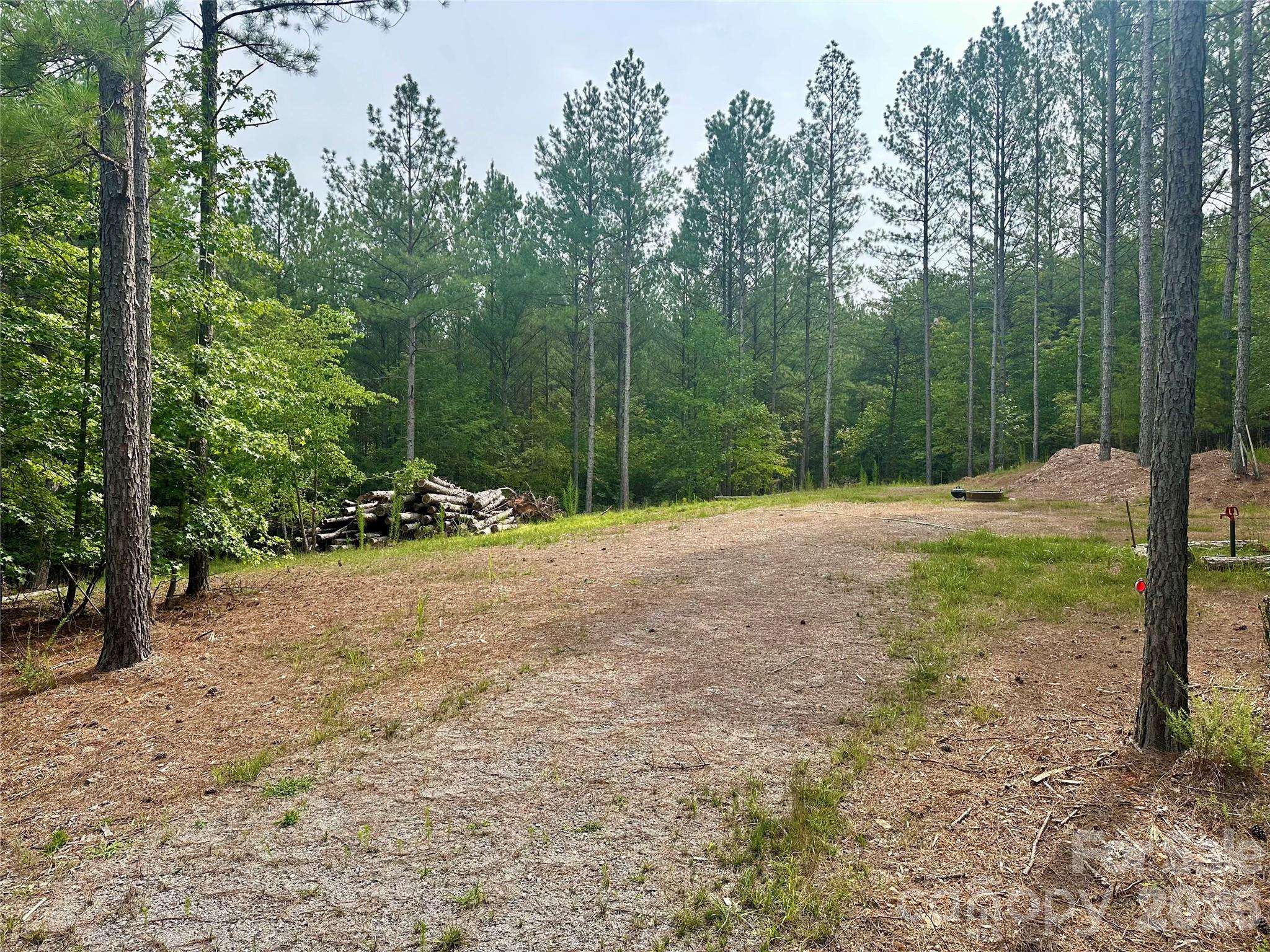 116 Cranberry LN, Mooresboro, NC 28114