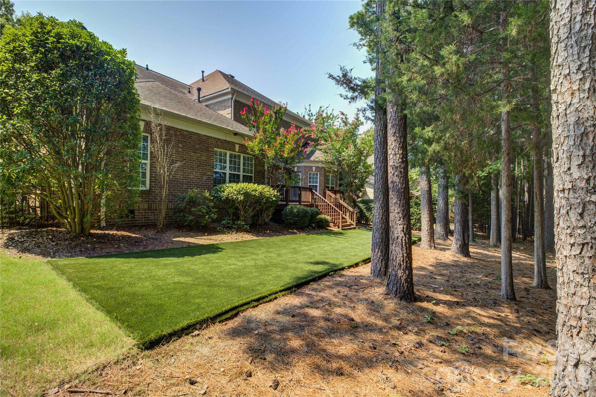 16815 Crosshaven DR, Charlotte, NC 28278