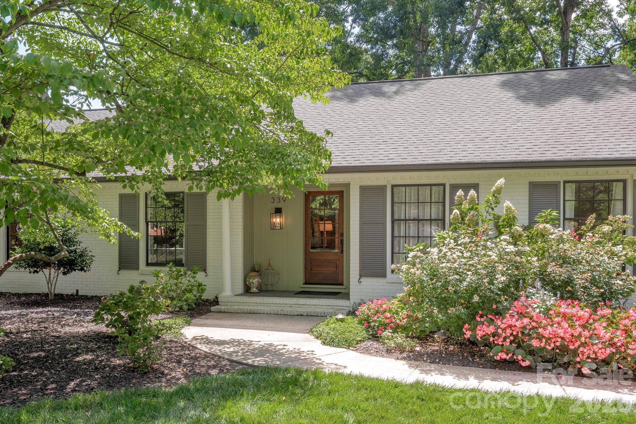 339 Wingrave DR, Charlotte, NC 28270