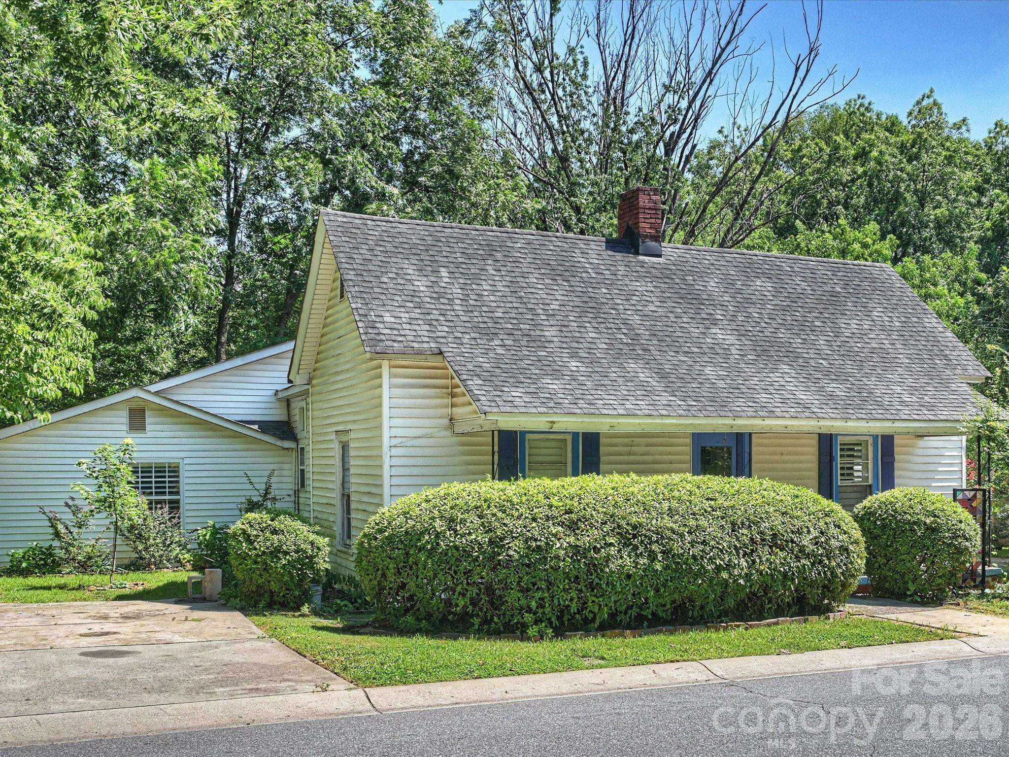 3014 Yadkin AVE, Charlotte, NC 28205