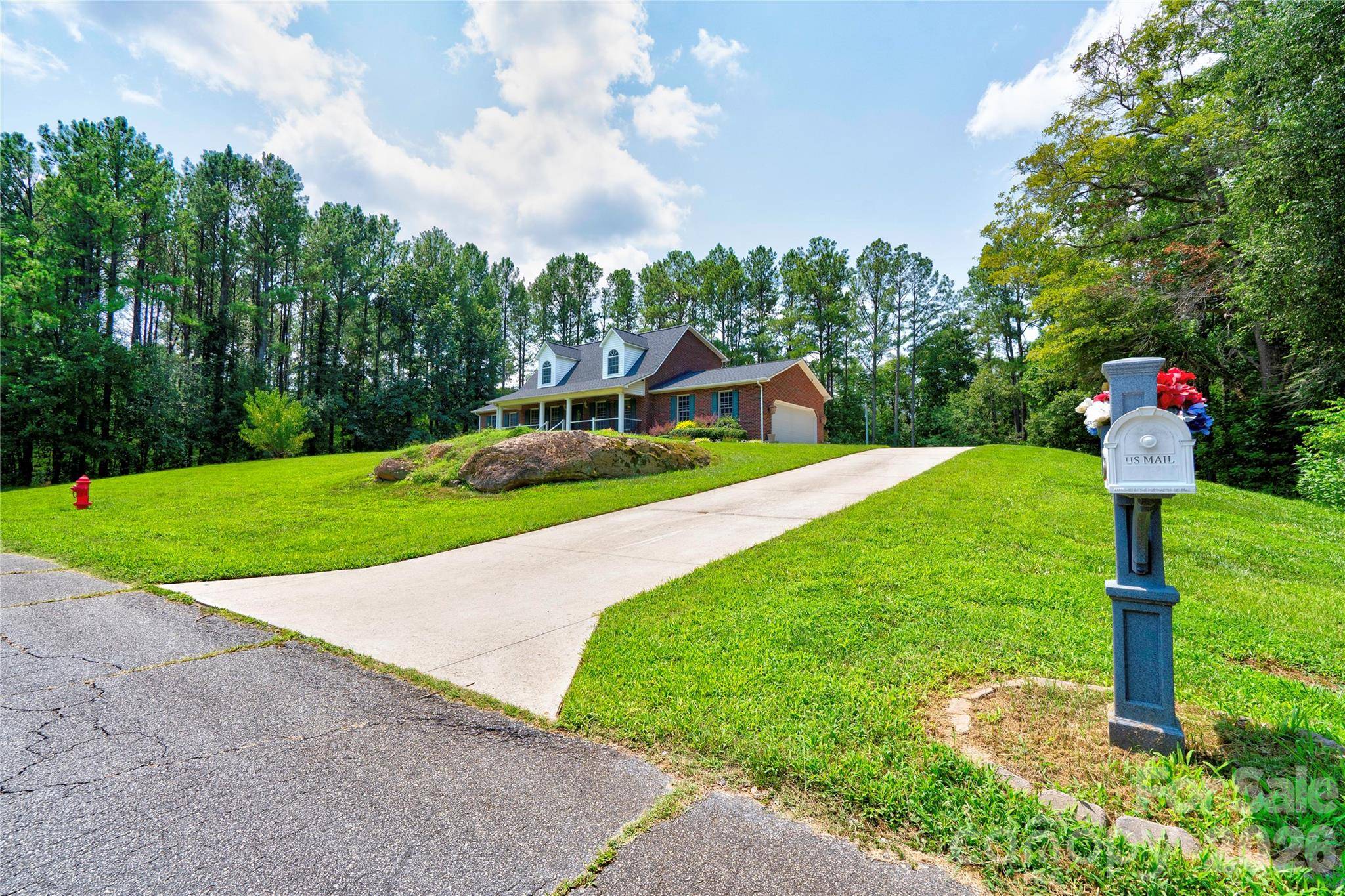 189 Hazelhurst LN, Mooresboro, NC 28114