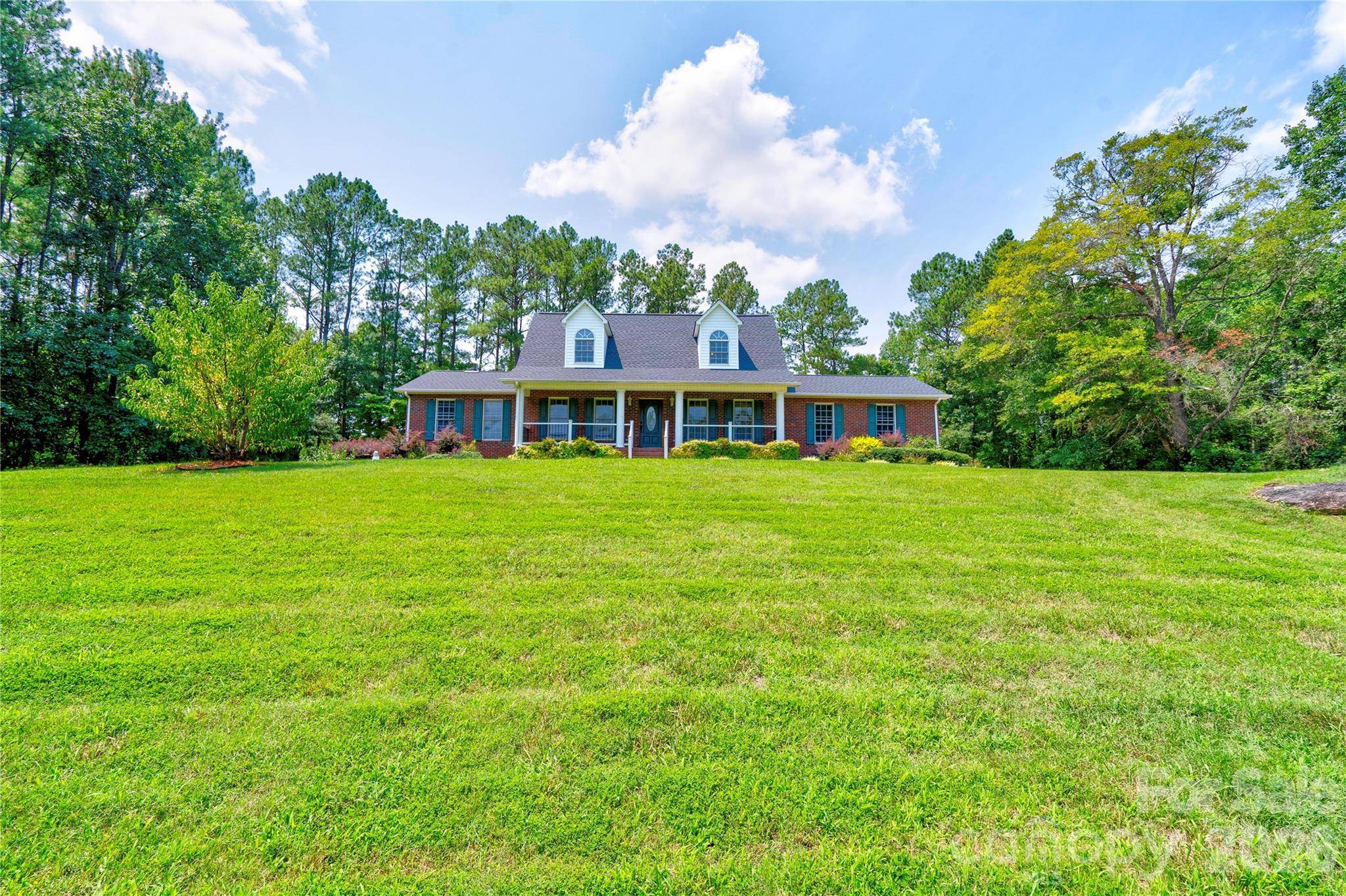 189 Hazelhurst LN, Mooresboro, NC 28114