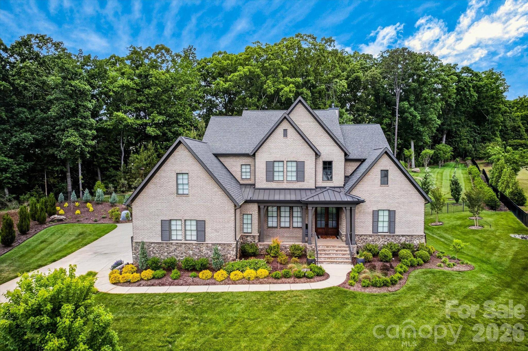 1115 Shelton Oaks CT, Matthews, NC 28105