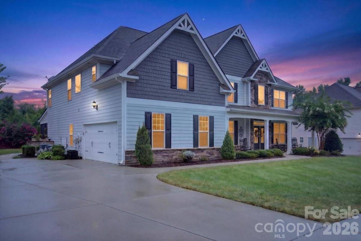 10515 Sweethaven LN, Harrisburg, NC 28075