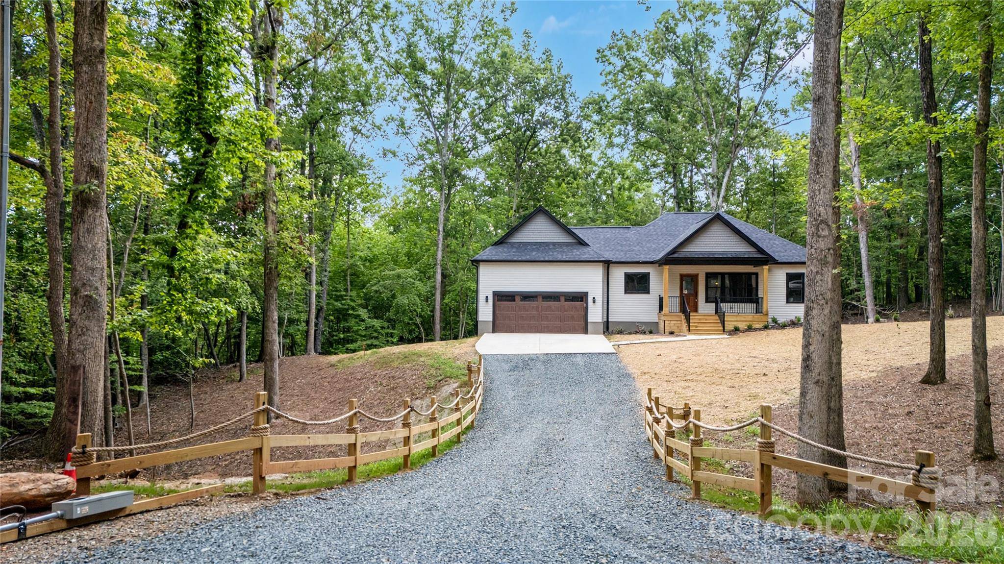 644 Roxboro DR, Mount Gilead, NC 27306