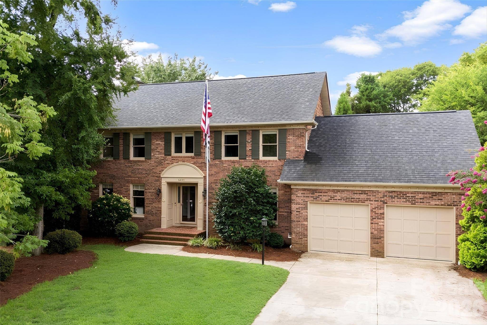 8601 Middleton CIR, Harrisburg, NC 28075