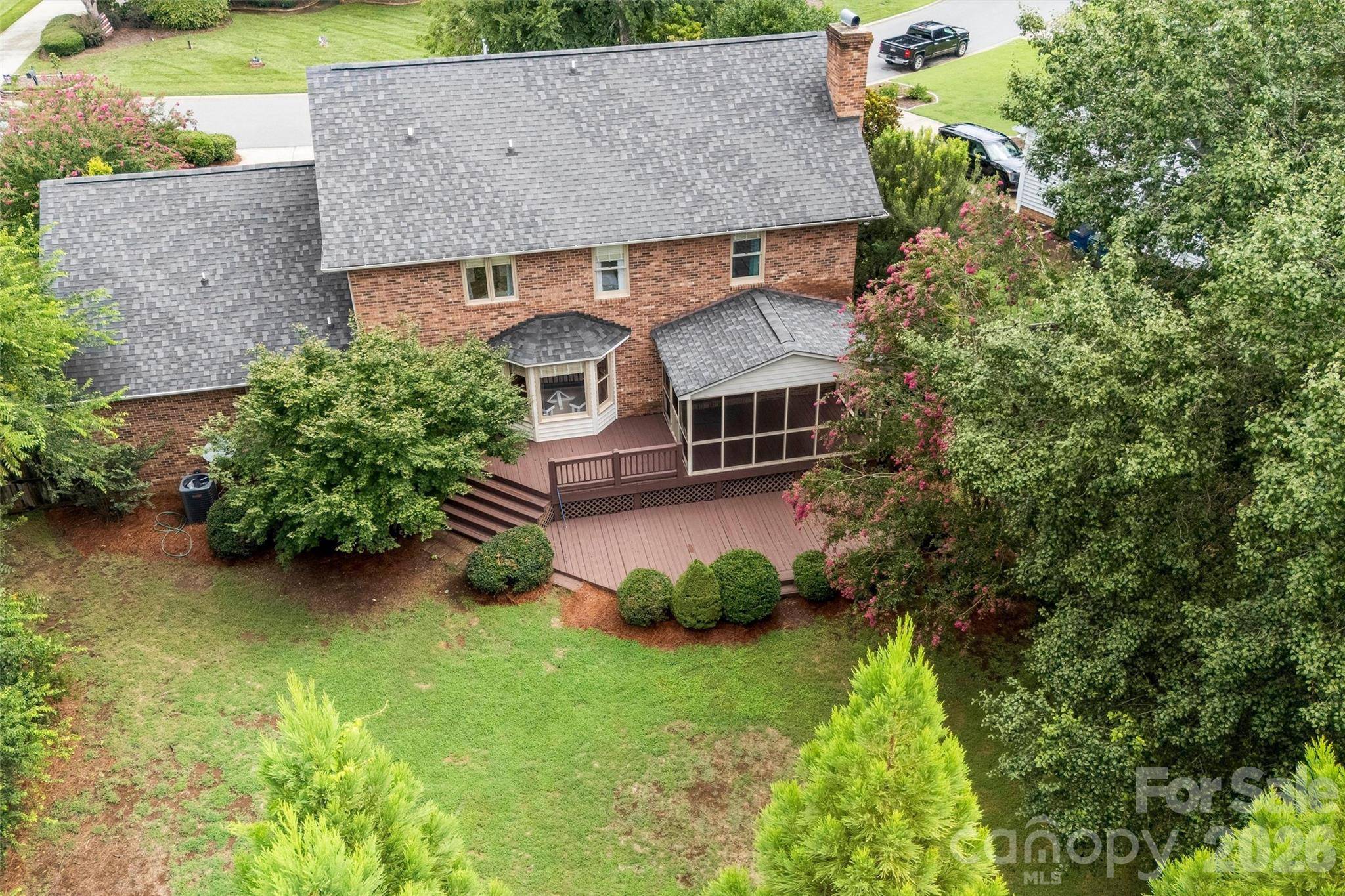8601 Middleton CIR, Harrisburg, NC 28075