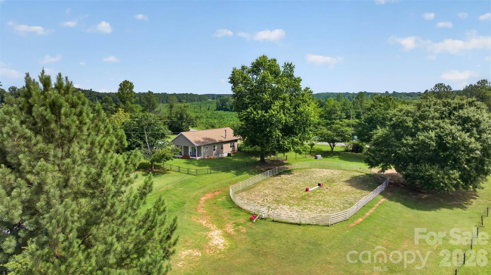 1568 John Smith RD, Columbus, NC 28722