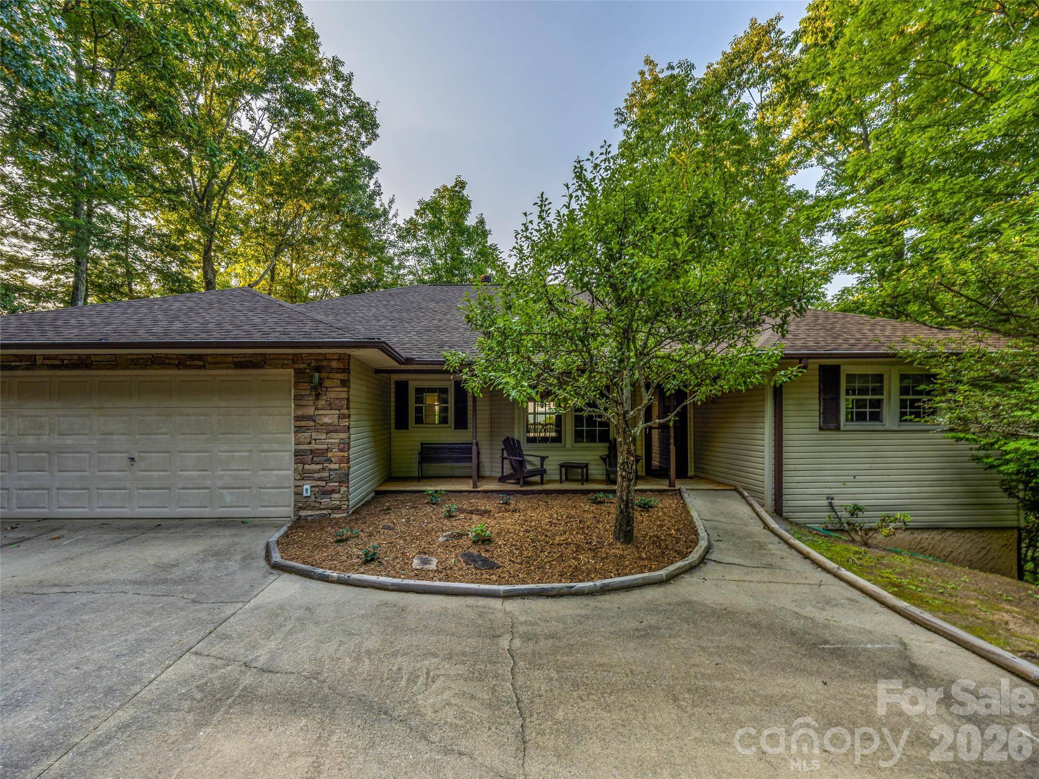20 Adohi CT, Brevard, NC 28712