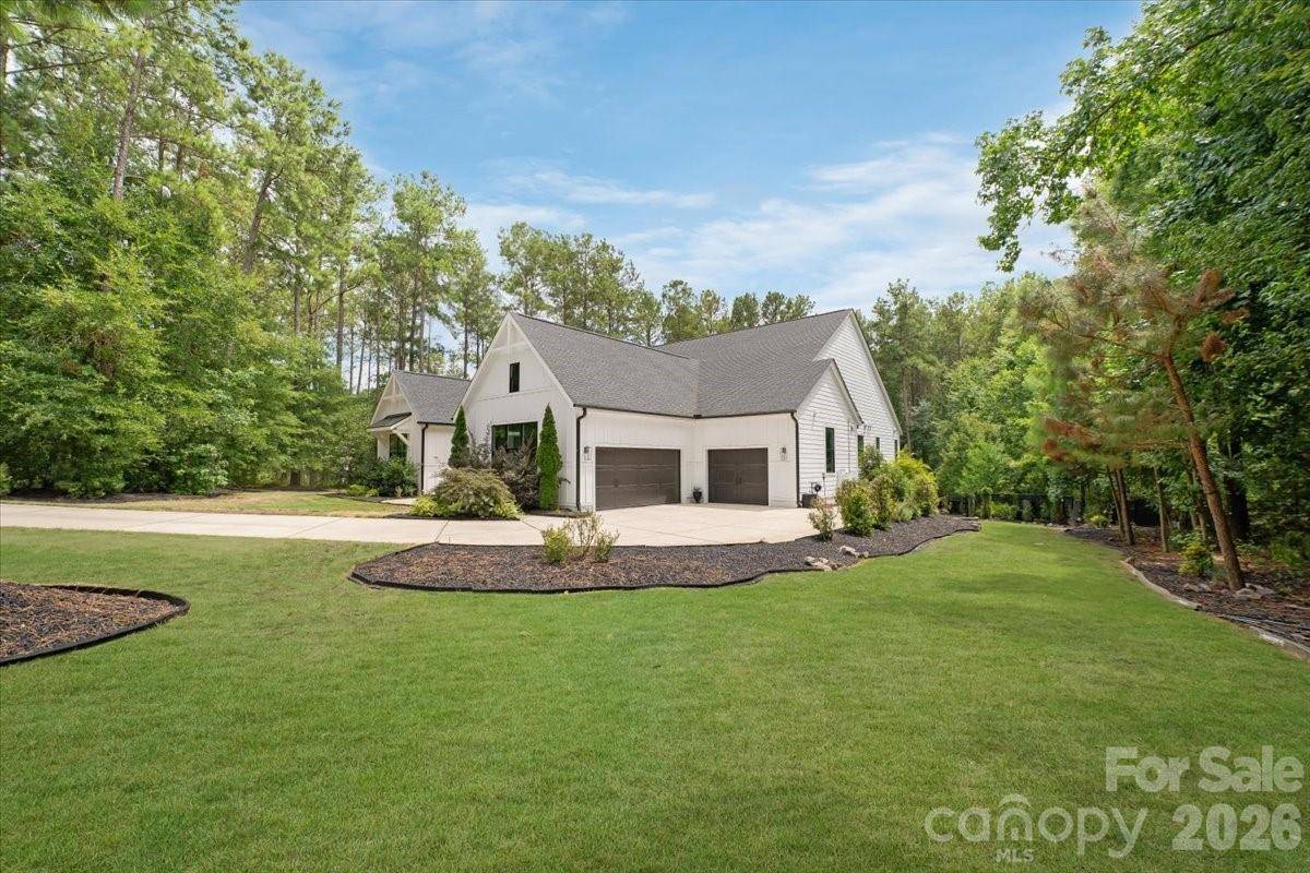 6321 Chimney Bluff RD, Lancaster, SC 29720