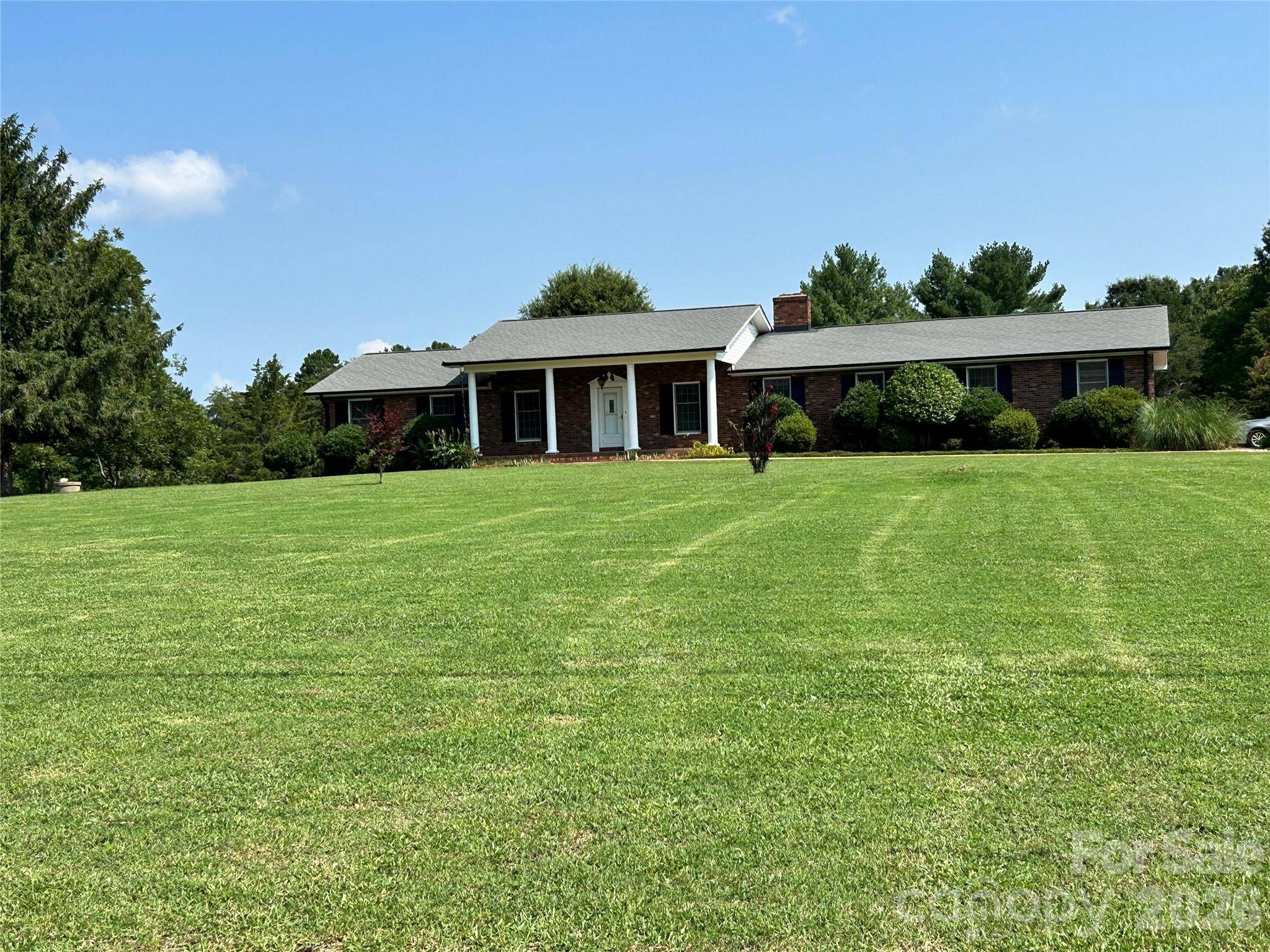 3040 E Maiden RD, Maiden, NC 28650