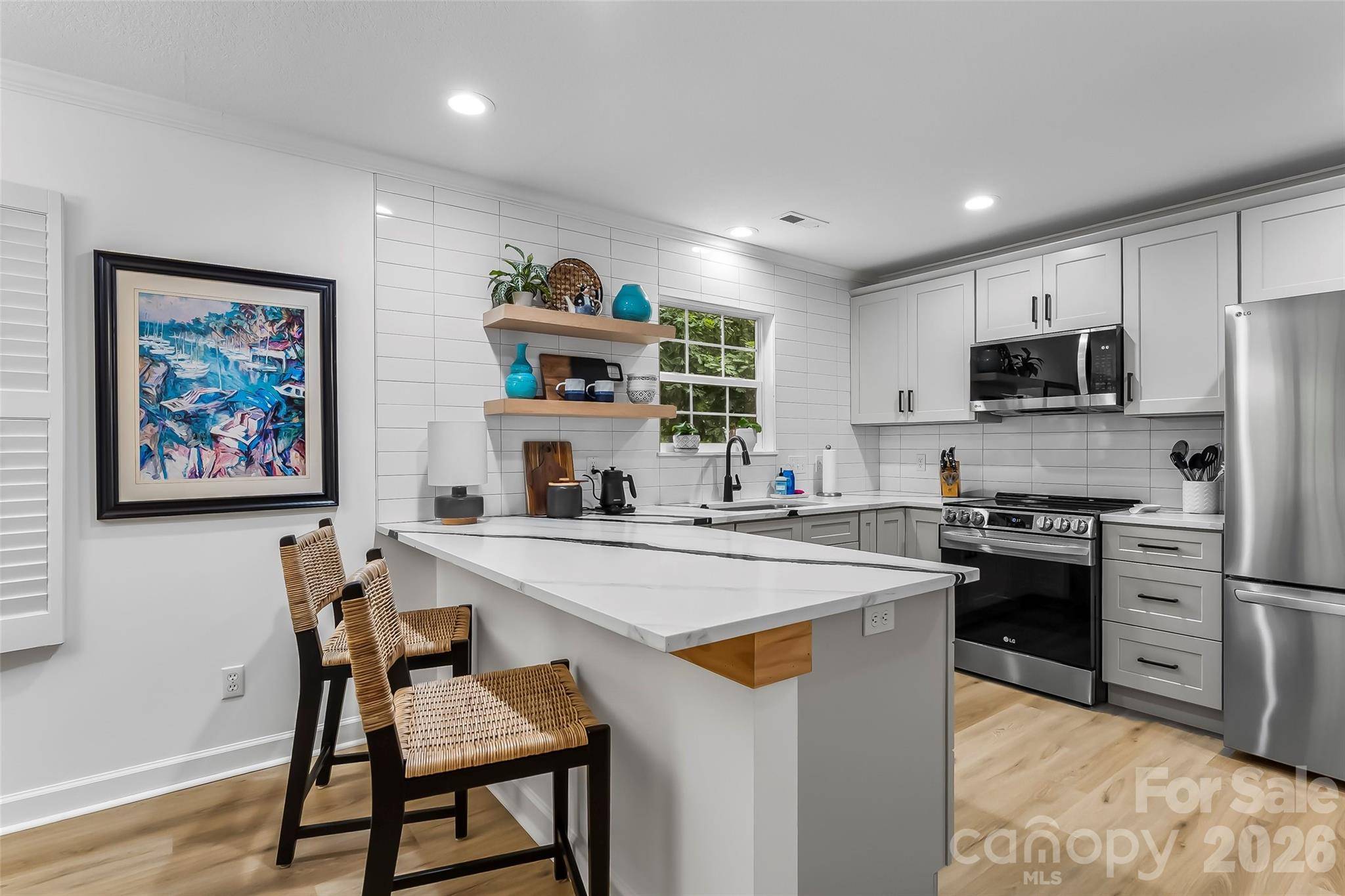 19 Willowick DR, Asheville, NC 28803