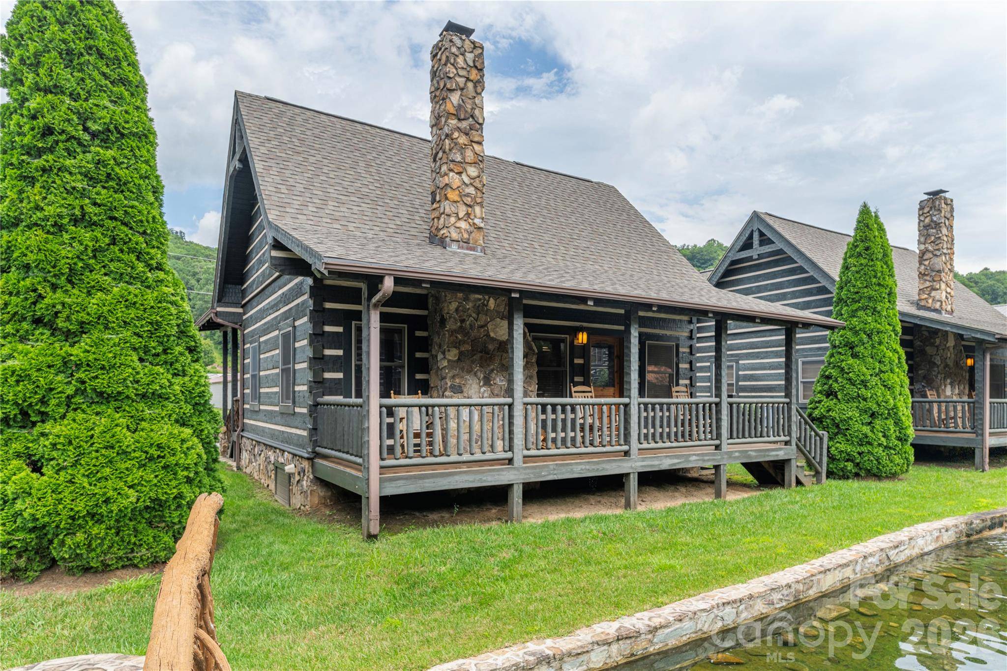 93 Rachels CIR, Maggie Valley, NC 28751