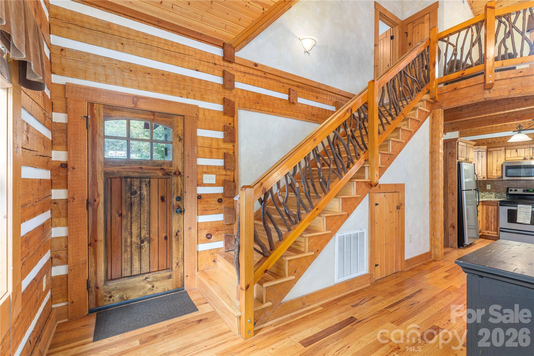 93 Rachels CIR, Maggie Valley, NC 28751