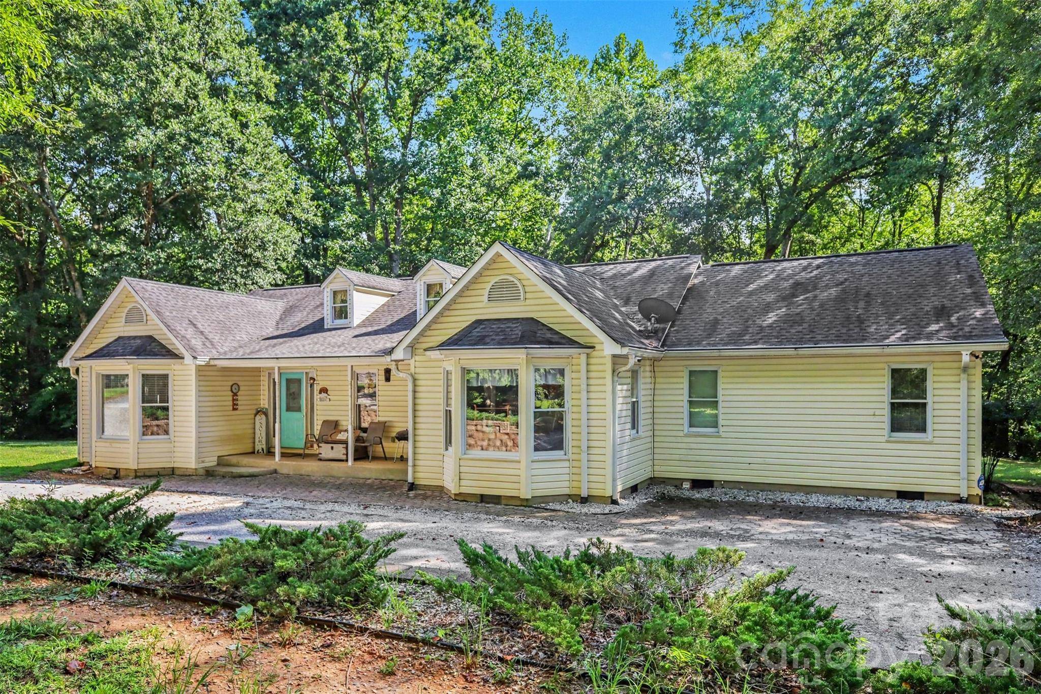 433 Foster Lake RD, Blacksburg, SC 29702