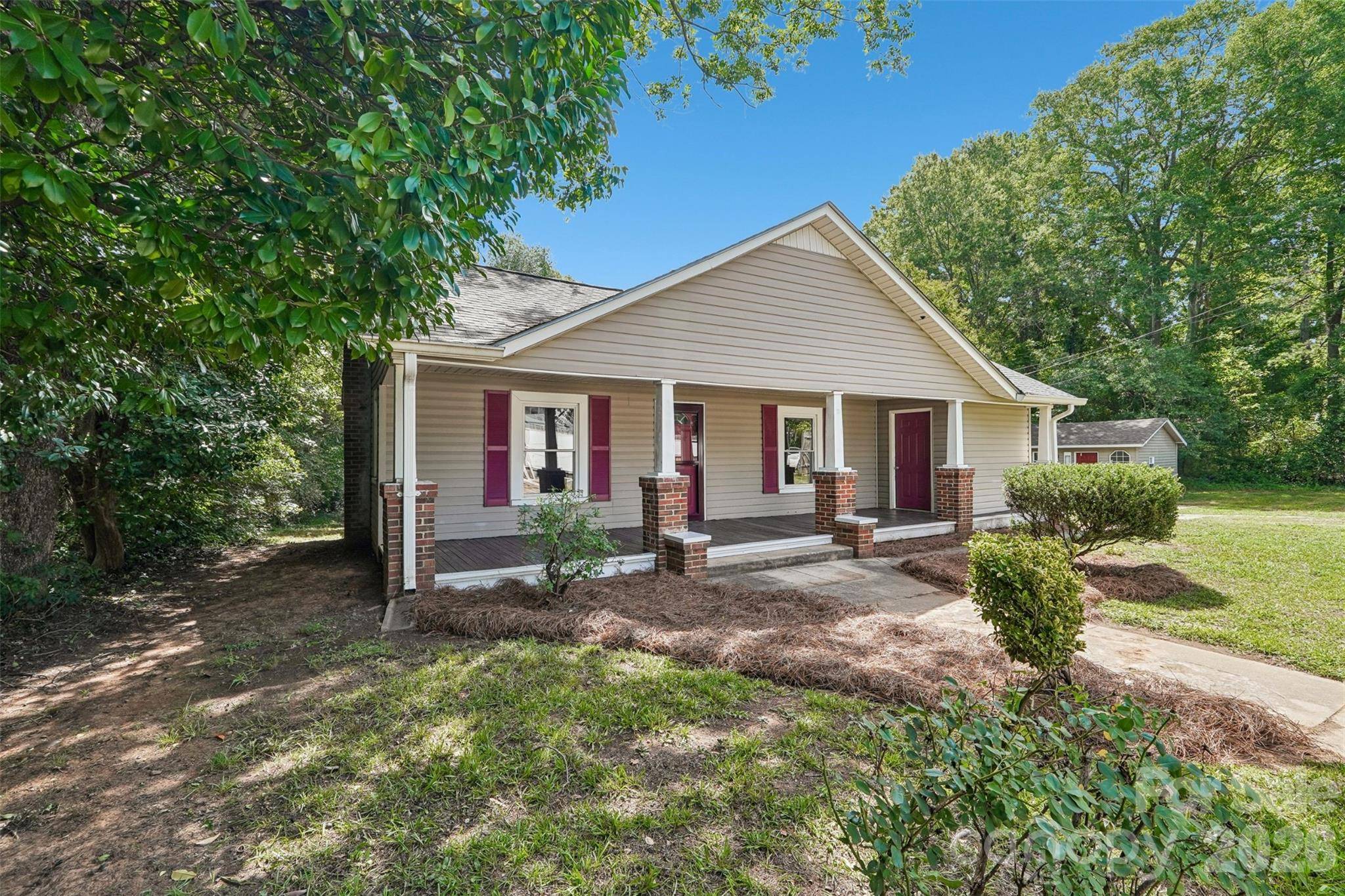 35 Marsh AVE, Wadesboro, NC 28170