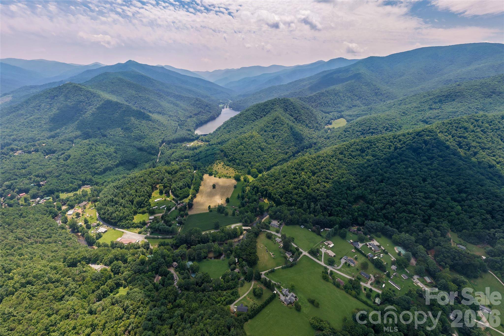 511 Mcclure Creek RD, Canton, NC 28716