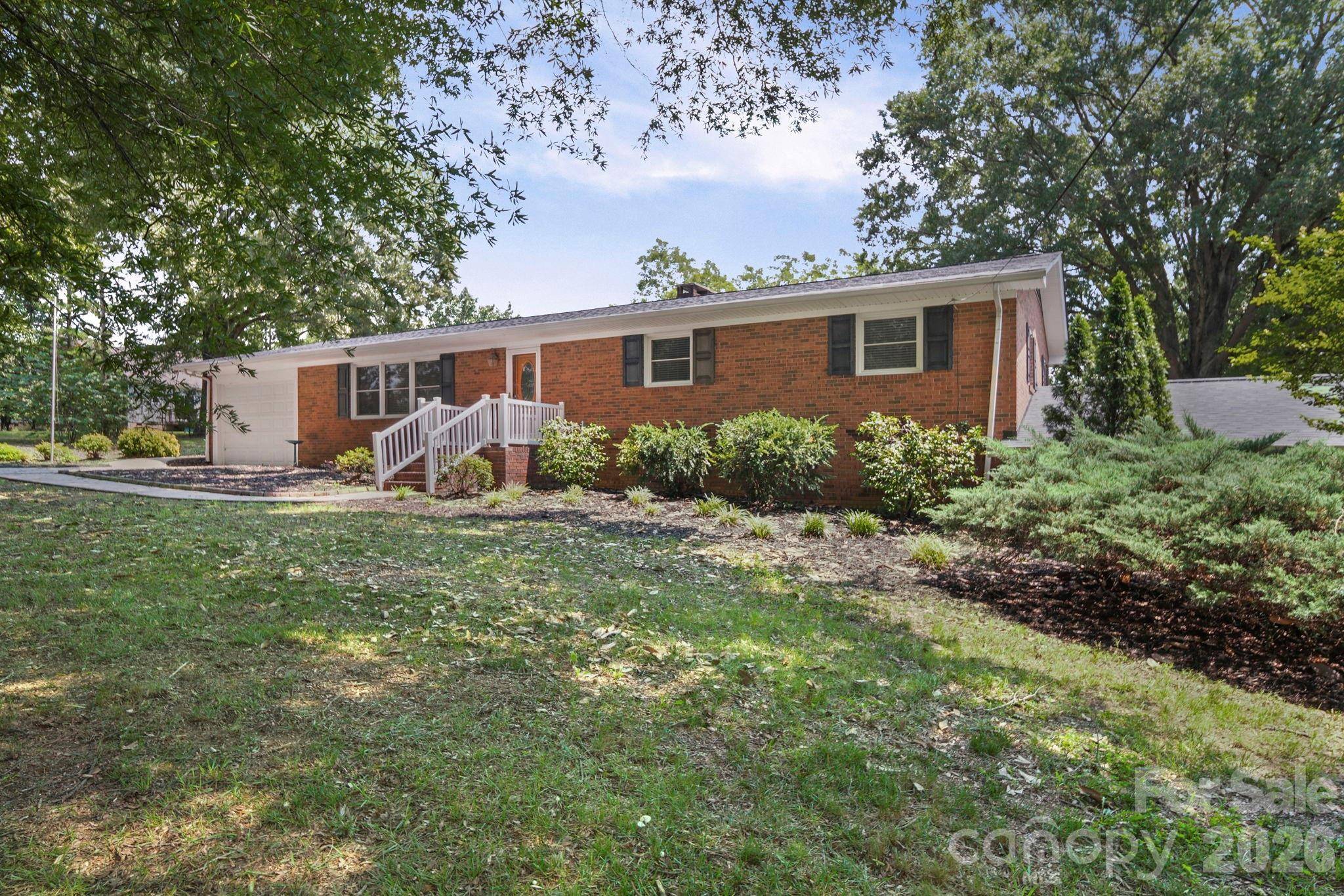 42837 Vickers Store RD, Albemarle, NC 28001
