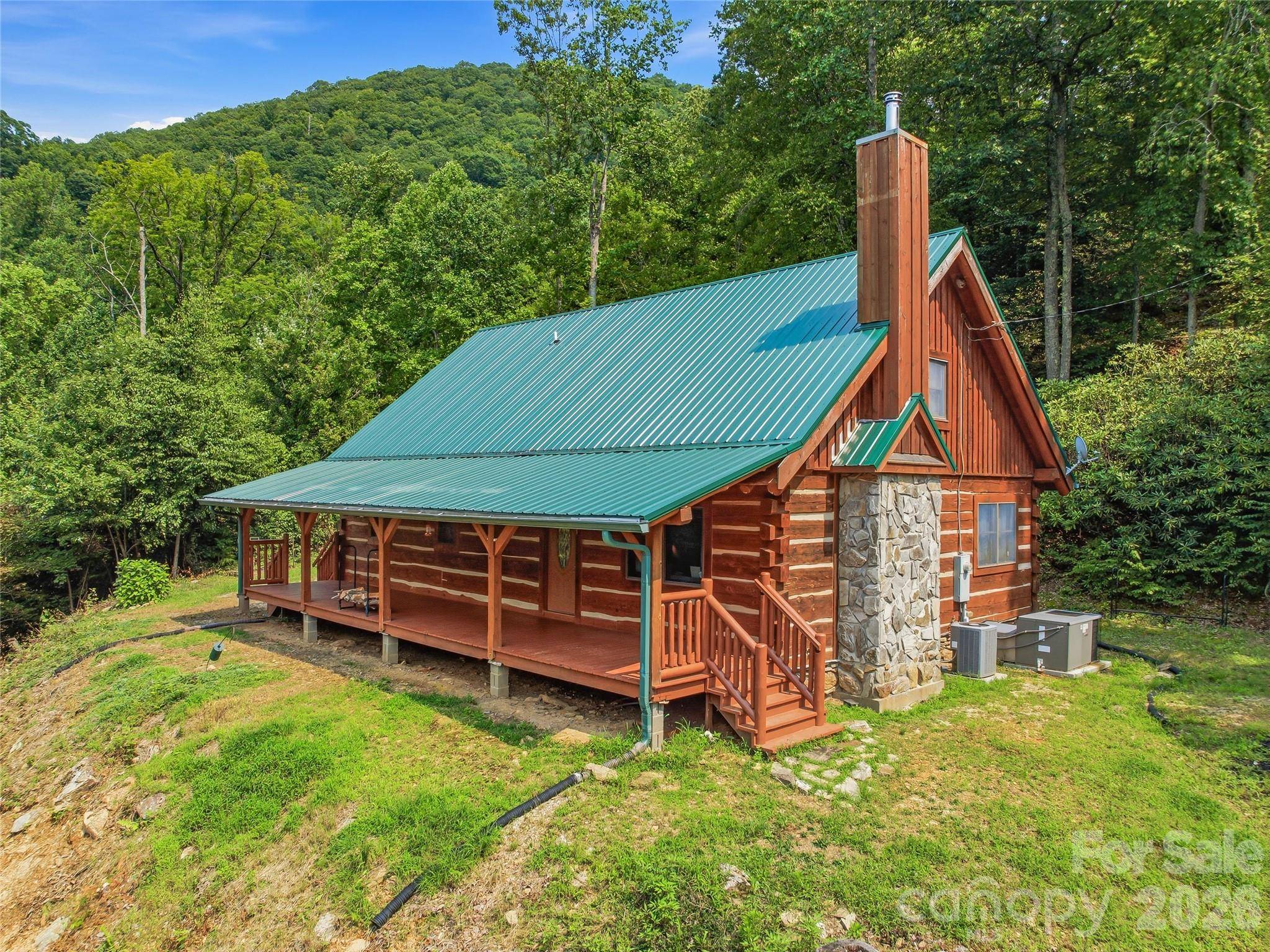 226 High Top Mountain RD, Leicester, NC 28748