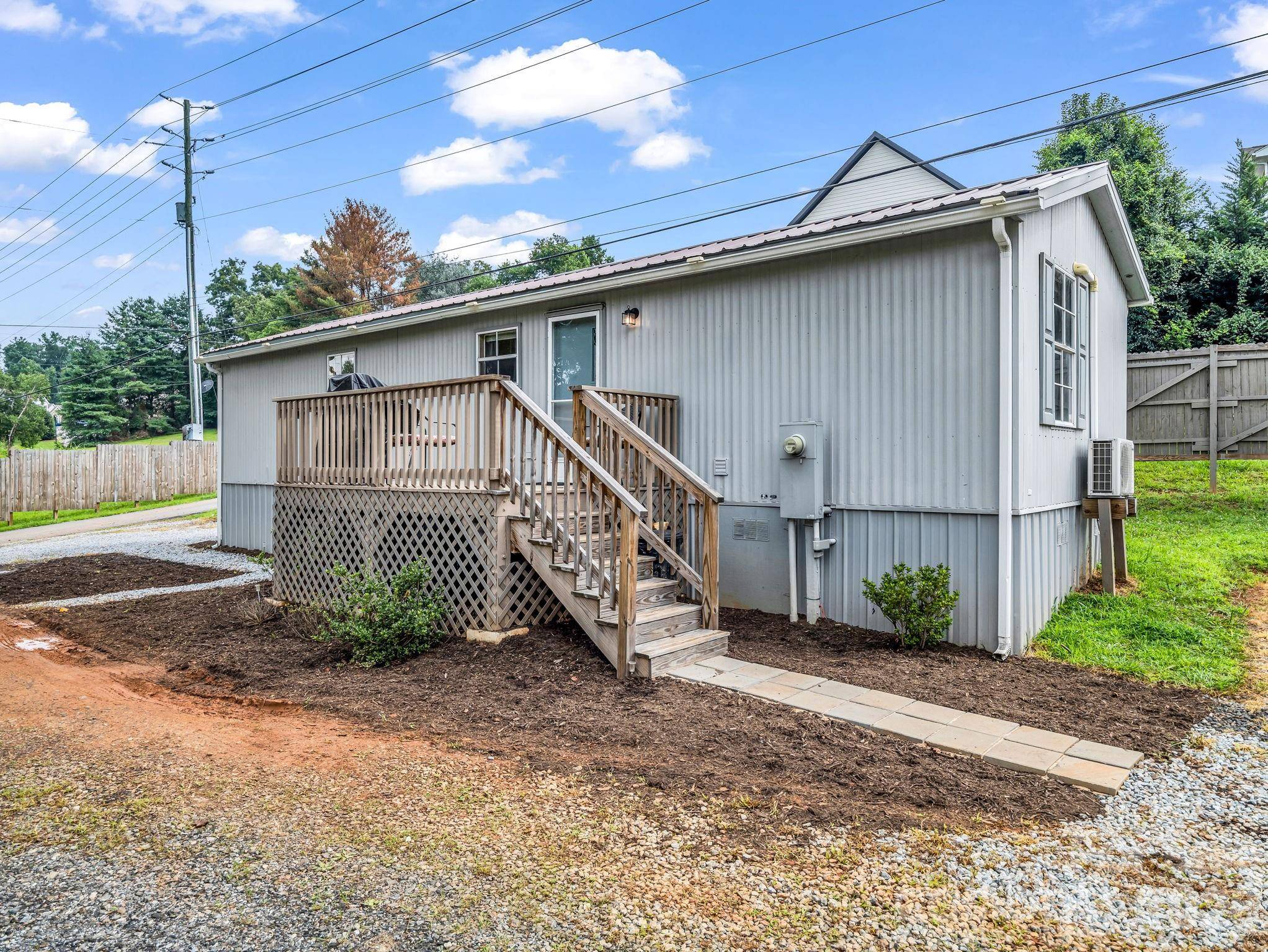 144 Clayton RD, Arden, NC 28704