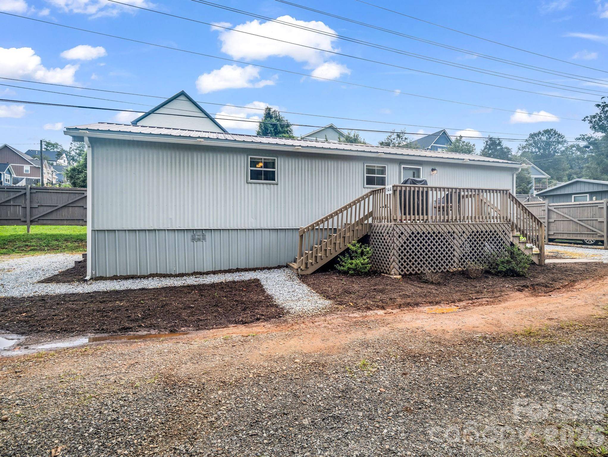 144 Clayton RD, Arden, NC 28704
