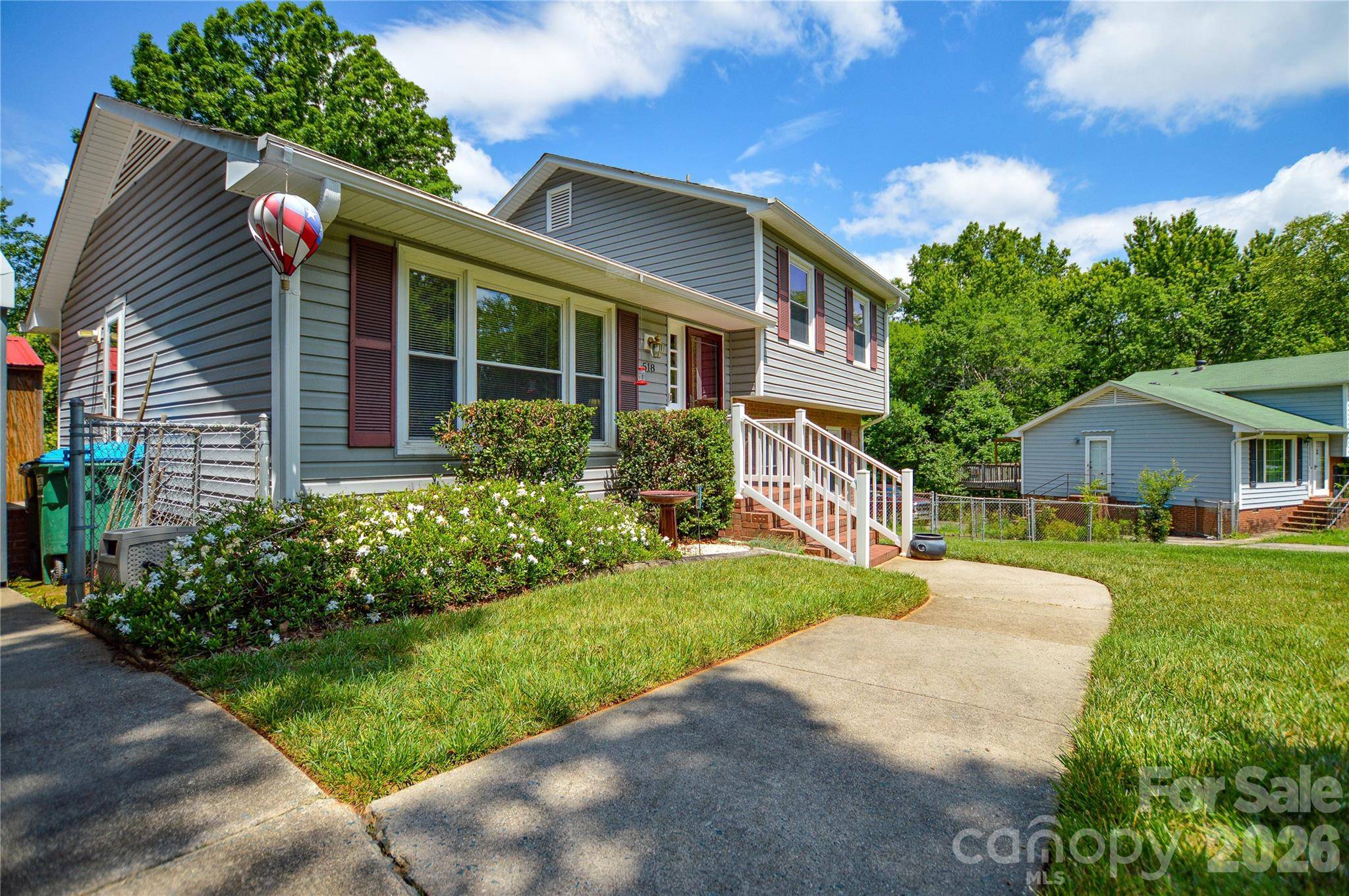 518 Vinecrest DR, Matthews, NC 28105