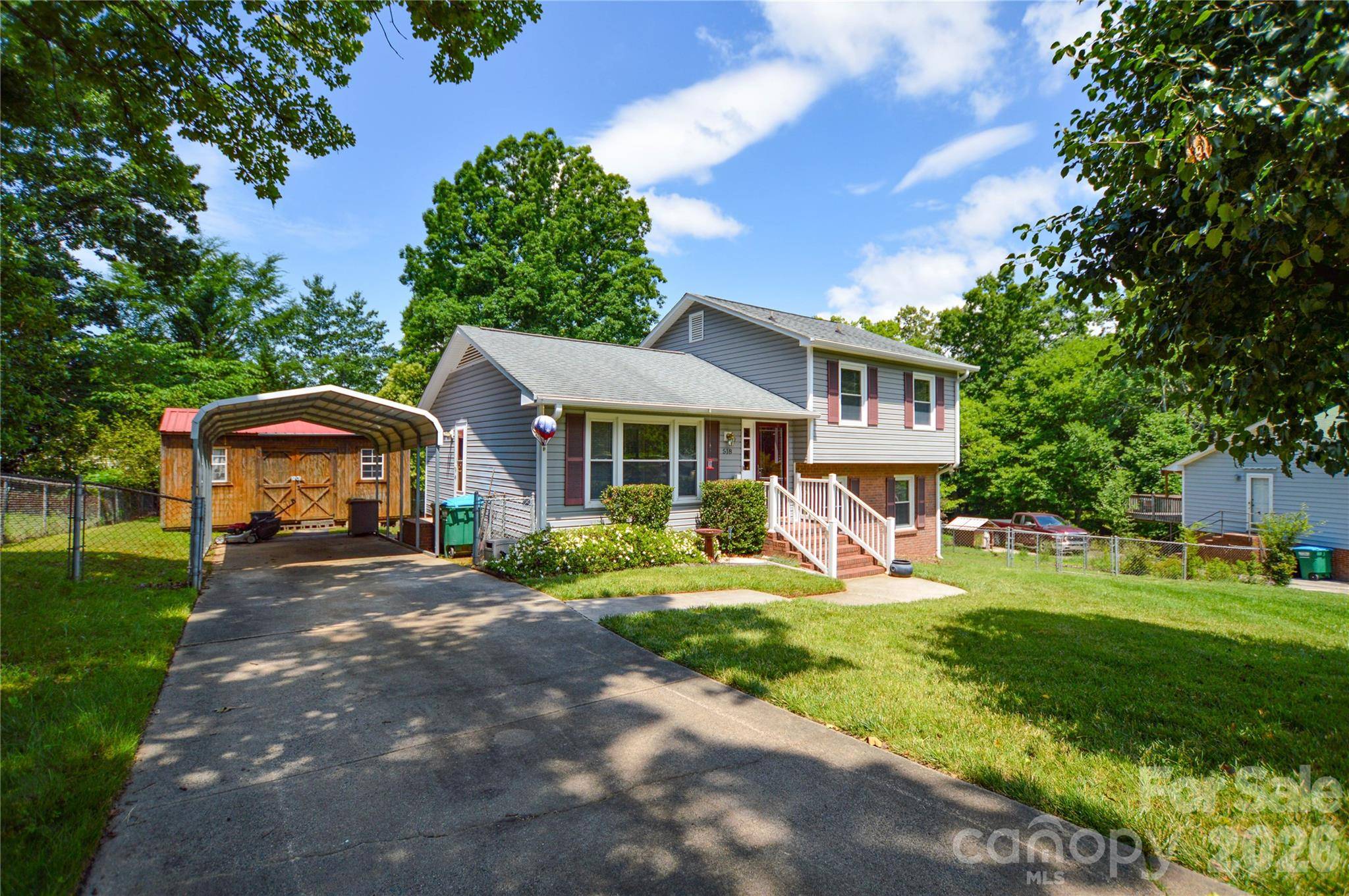 518 Vinecrest DR, Matthews, NC 28105