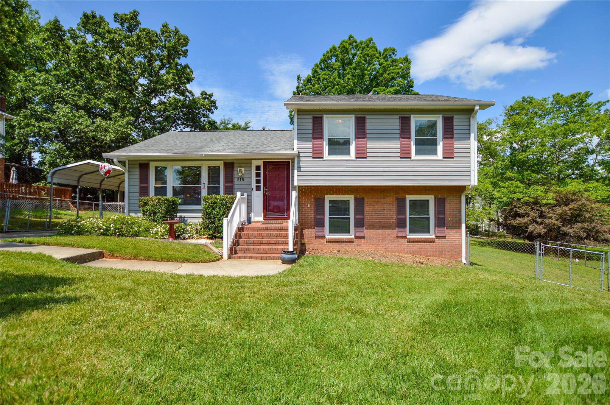 518 Vinecrest DR, Matthews, NC 28105