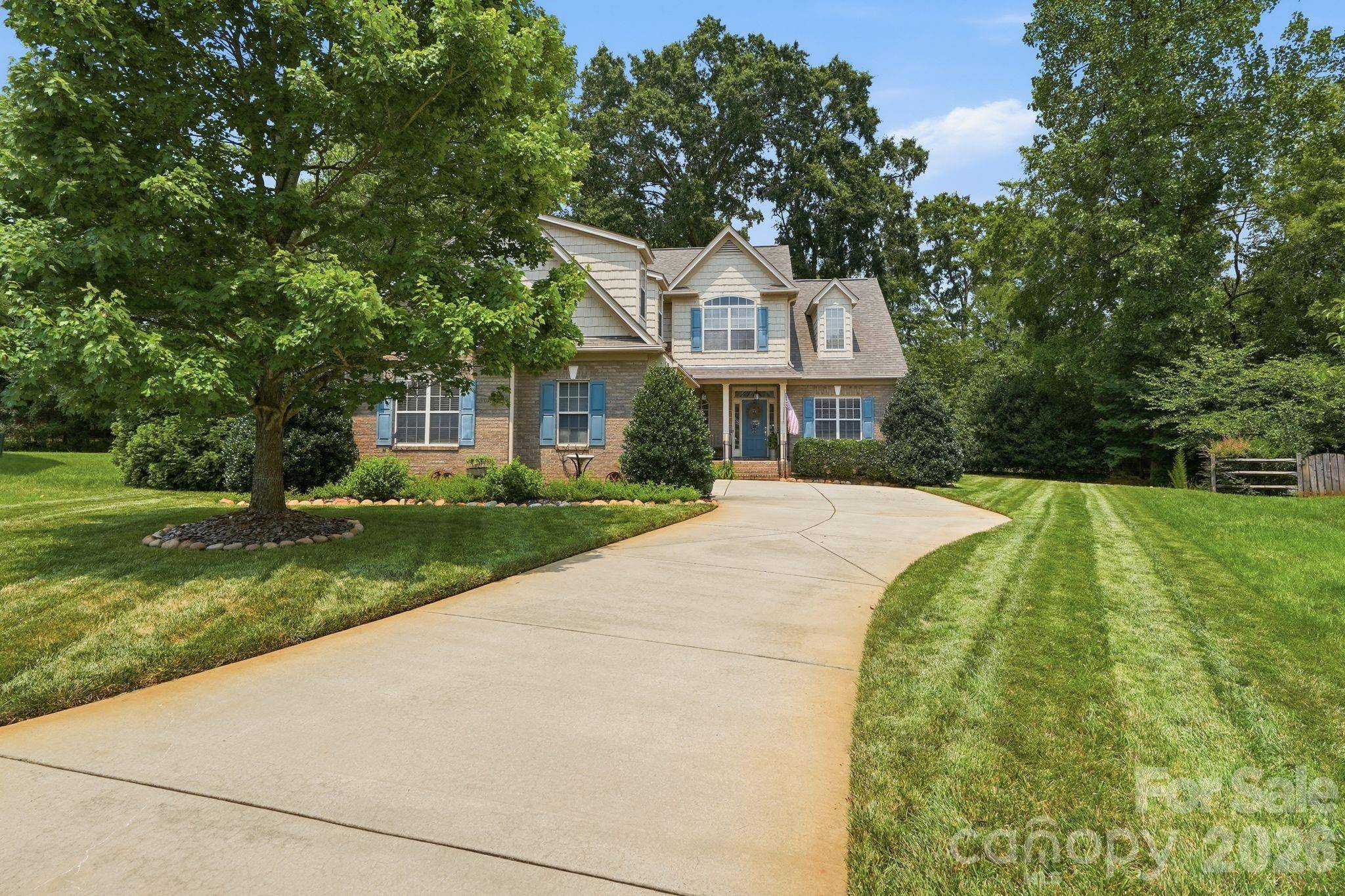 8330 Bourgess CT, Fort Mill, SC 29707